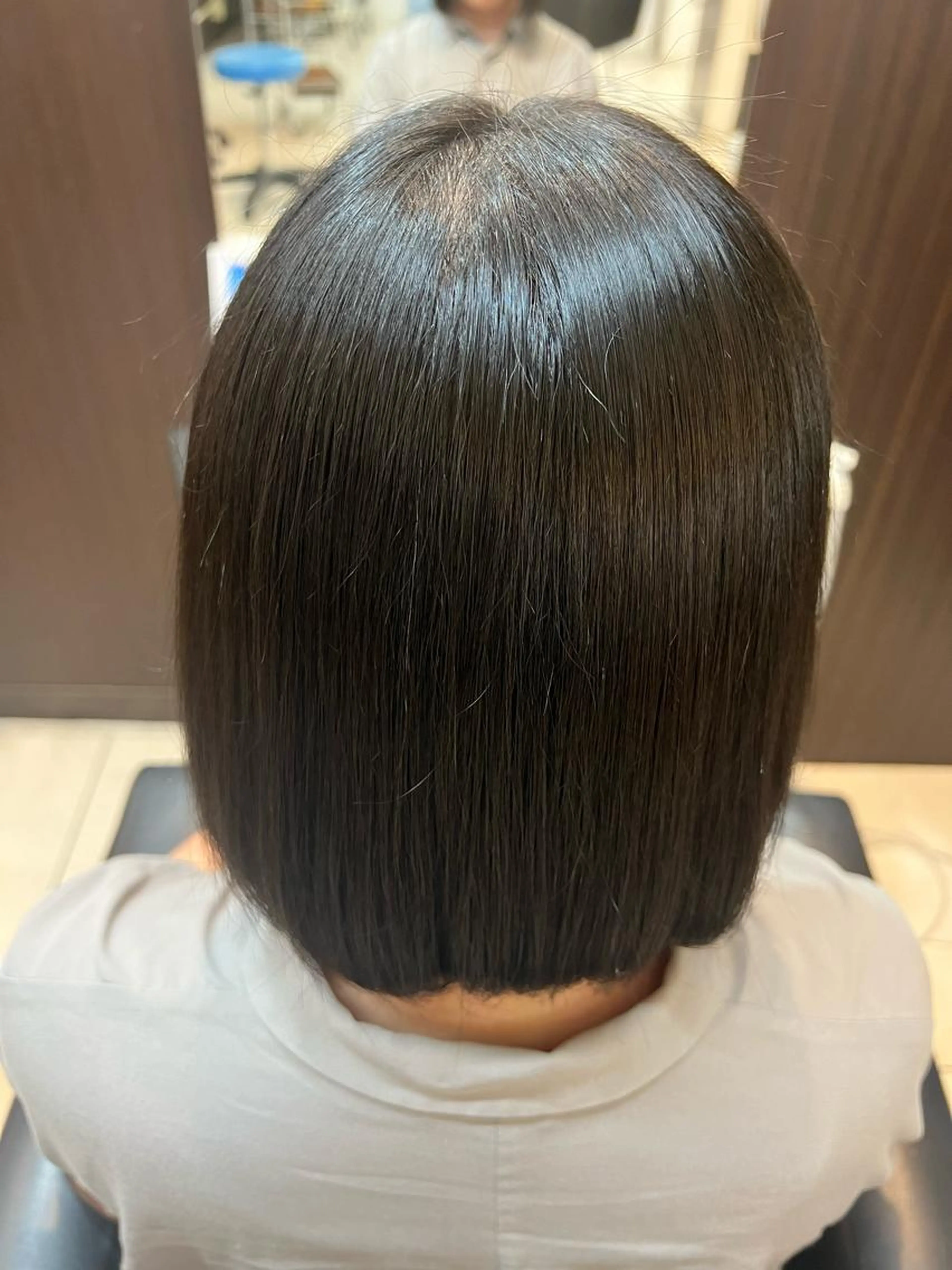 縮毛矯正➕毛先整えカットの写真