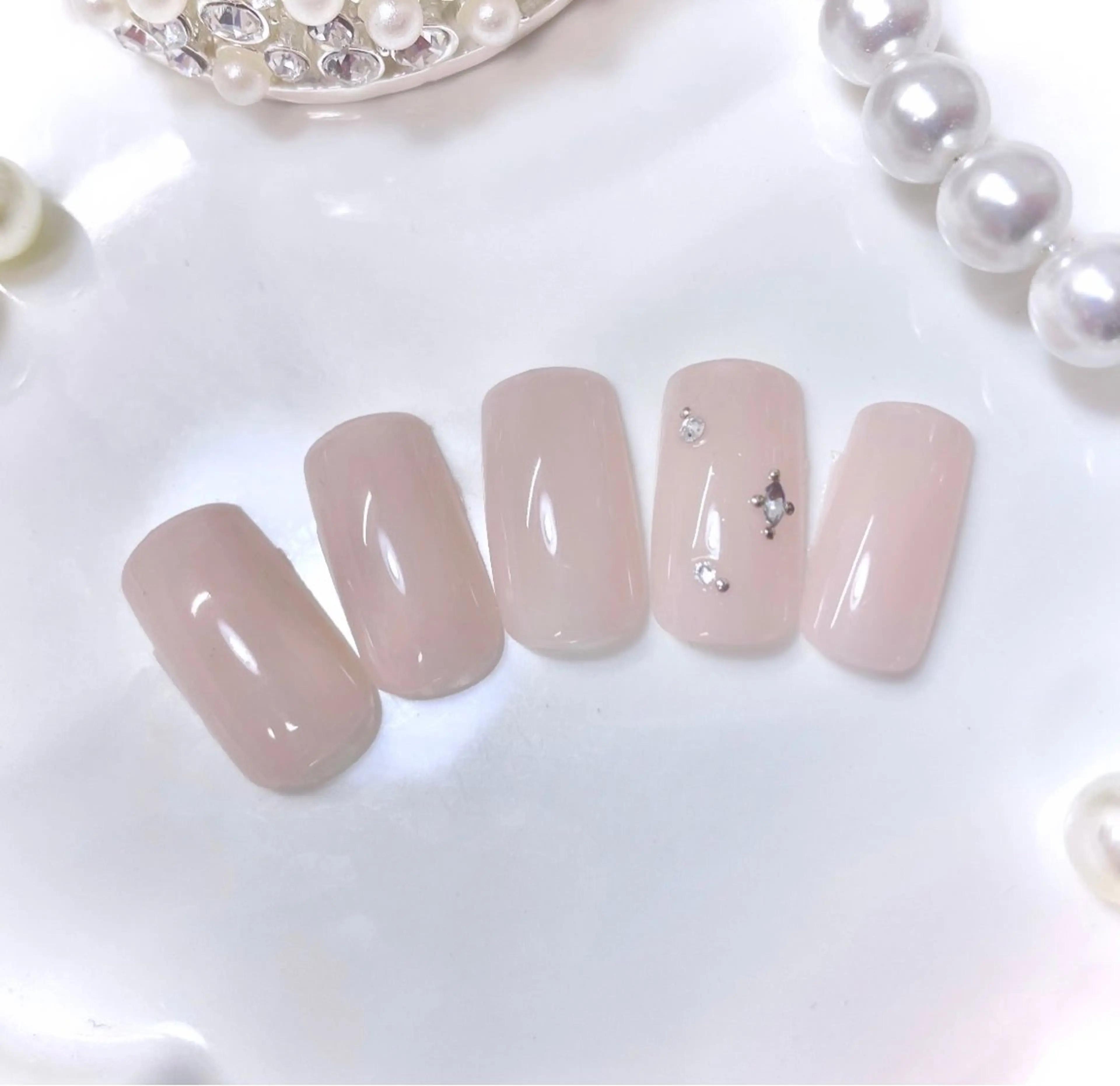 ネイル Nail salon s.k.所属・Nailist. emiのネイルデザイン