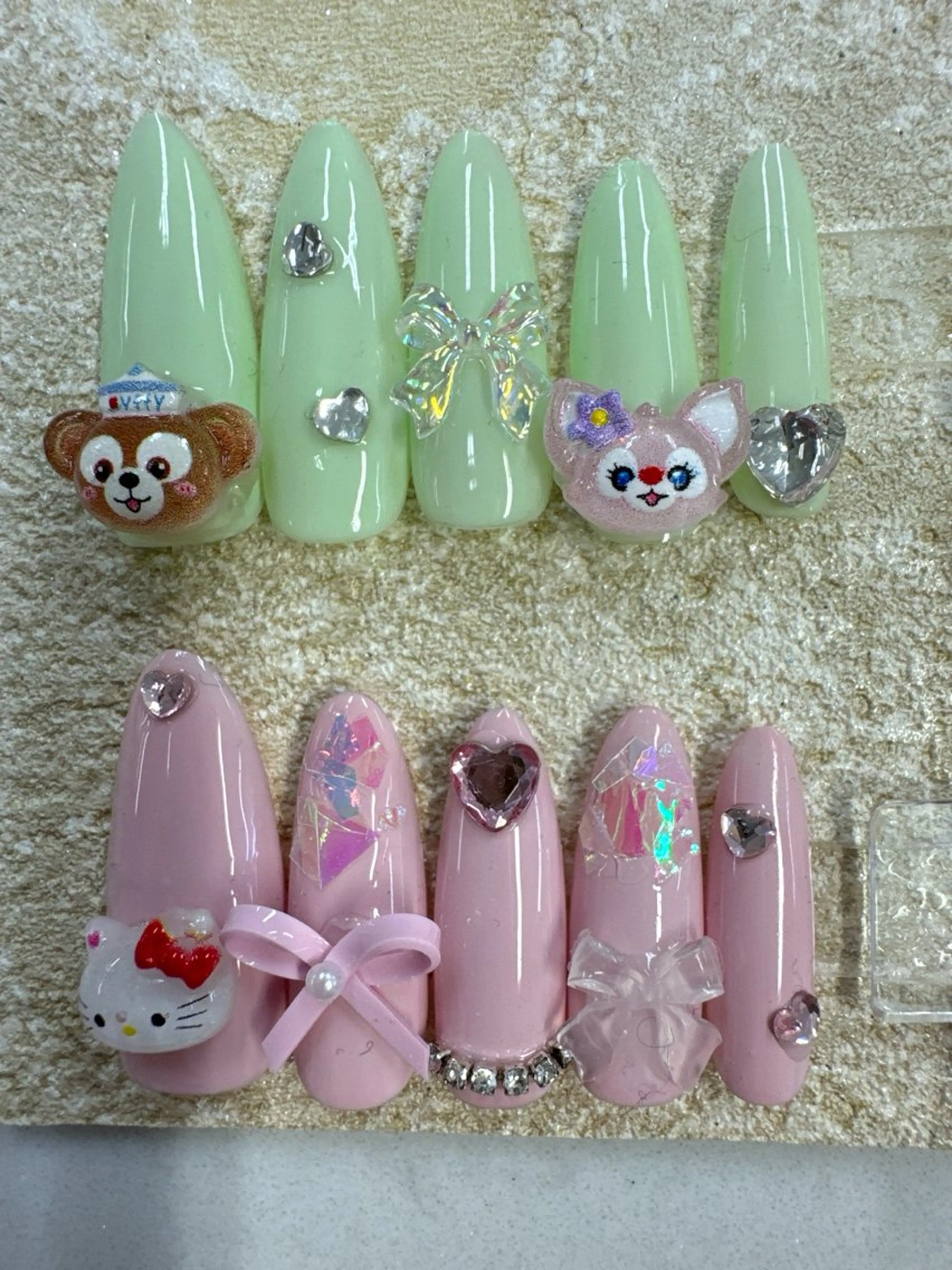 ネイル アートネイル フットネイル フレンチネイル ジェルネイル ガラスフレンチ クイーンズネイル銀座所属・Queeens nailのネイルデザイン