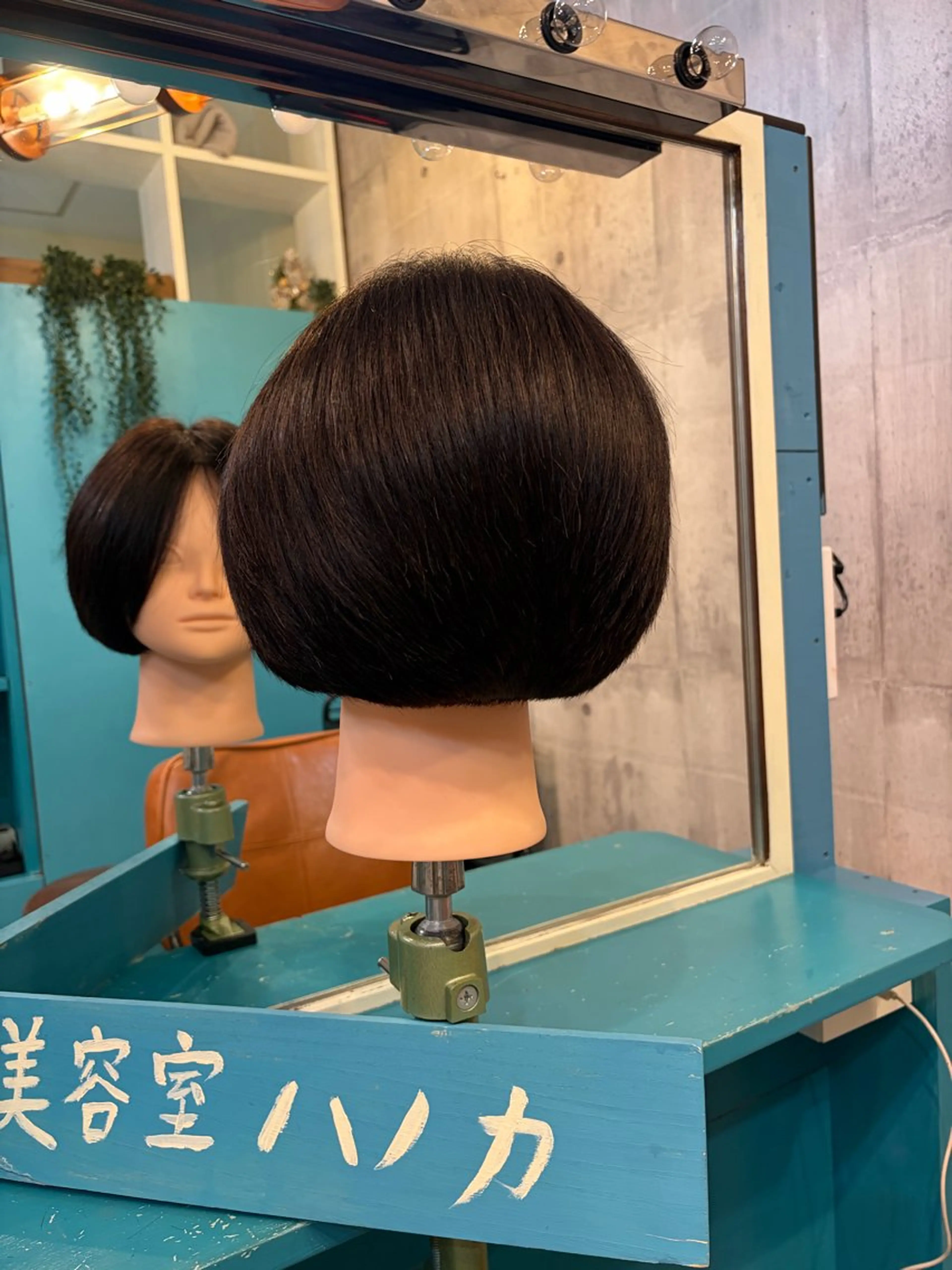 ショート ボブレイヤー ボブ レイヤーカット SALONDEHANOKA所属・アーティスト美容師 ✂️椎葉えまのヘアスタイル