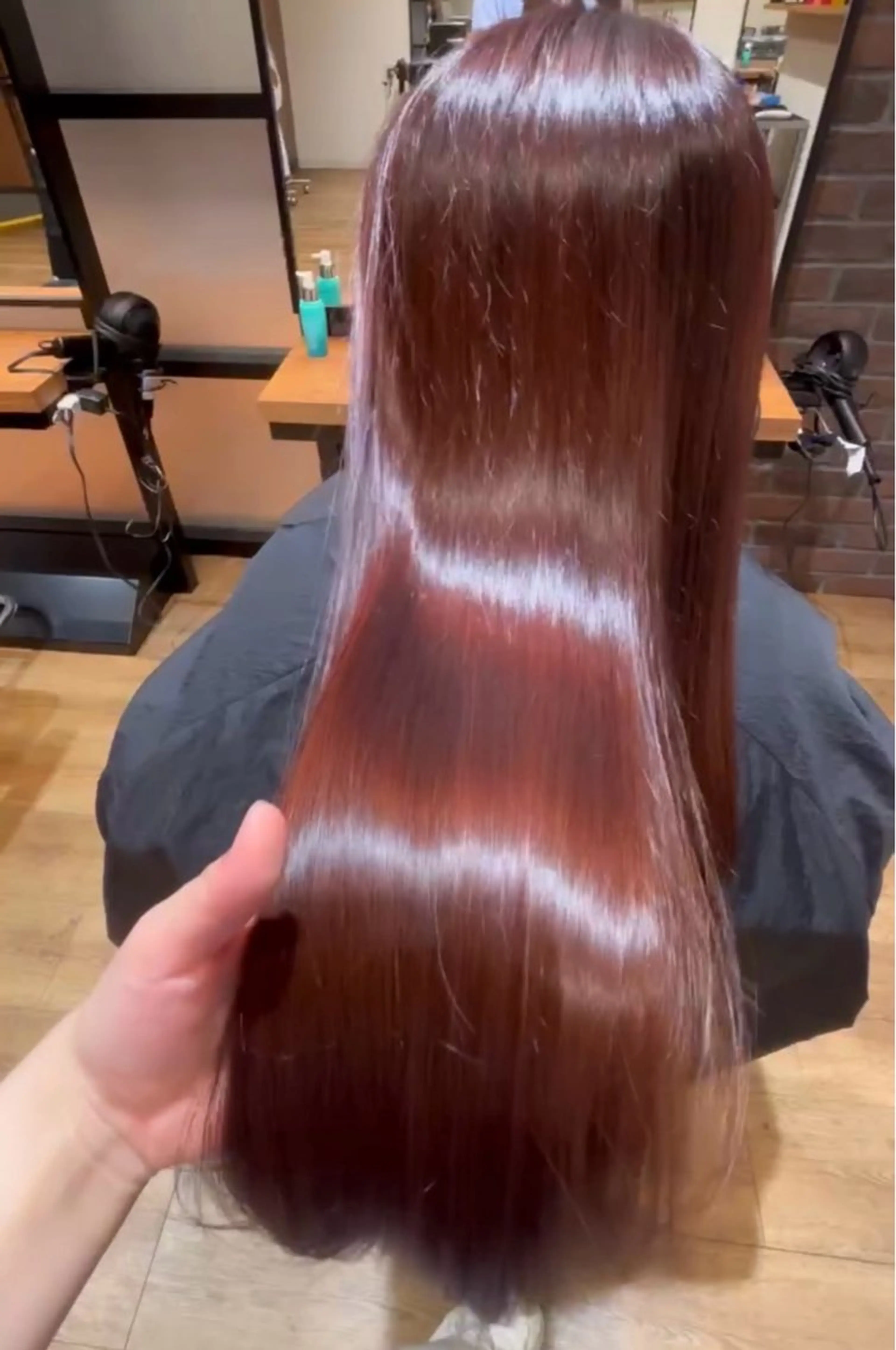 セミロング カラー ブリーチ ブリーチなしカラー カット ヘアカラー FURUSHO梅田店所属・HIKARI 大阪駅徒歩1分🫧のヘアスタイル