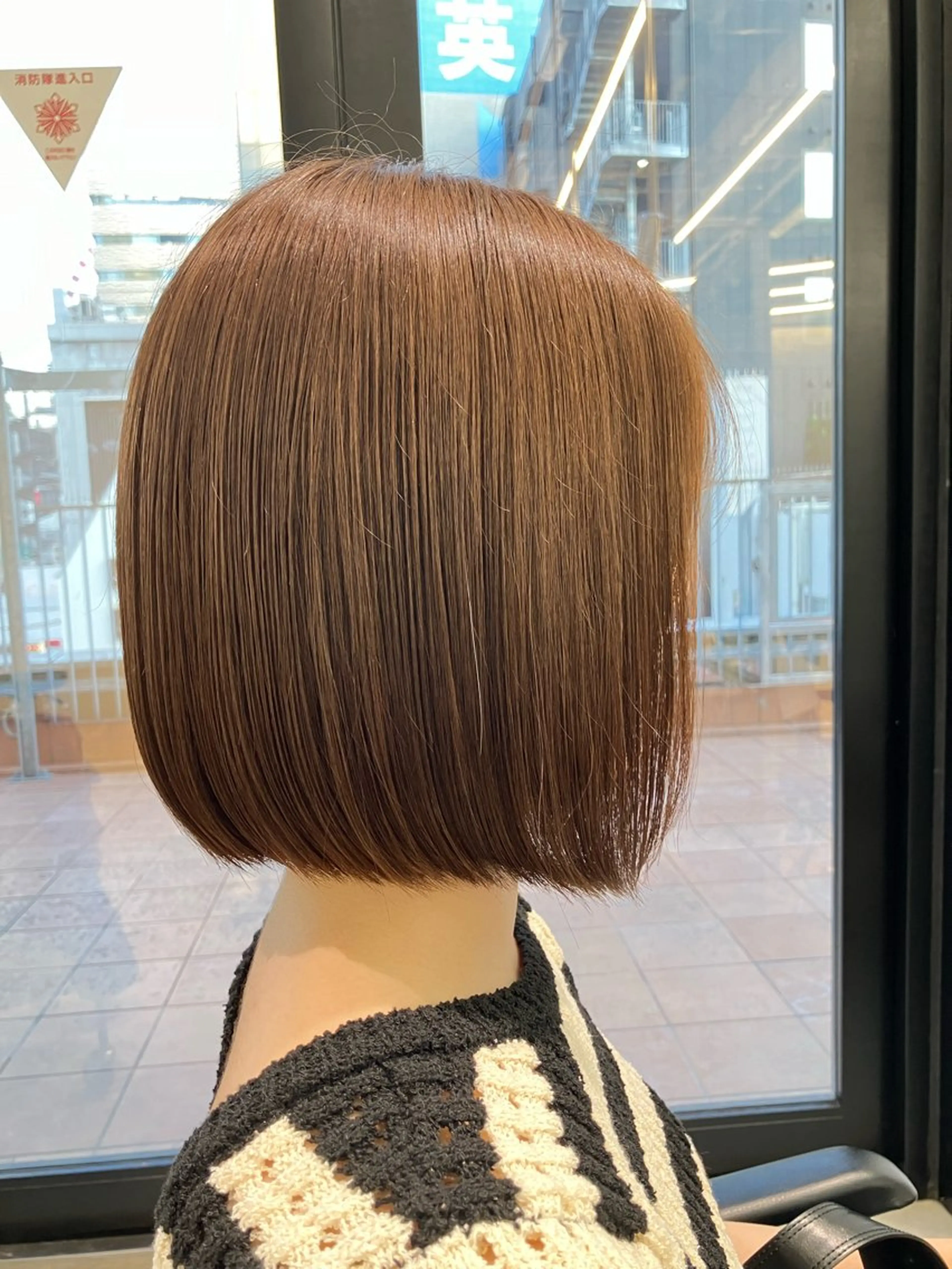 ミディアム カラー ベージュカラー ブリーチ 透明感カラー ブリーチなしカラー シルバー GOTODAY シェアサロン梅田NU茶屋町店所属・髪質改善/艶カラー 縮毛矯正/みほのヘアスタイル