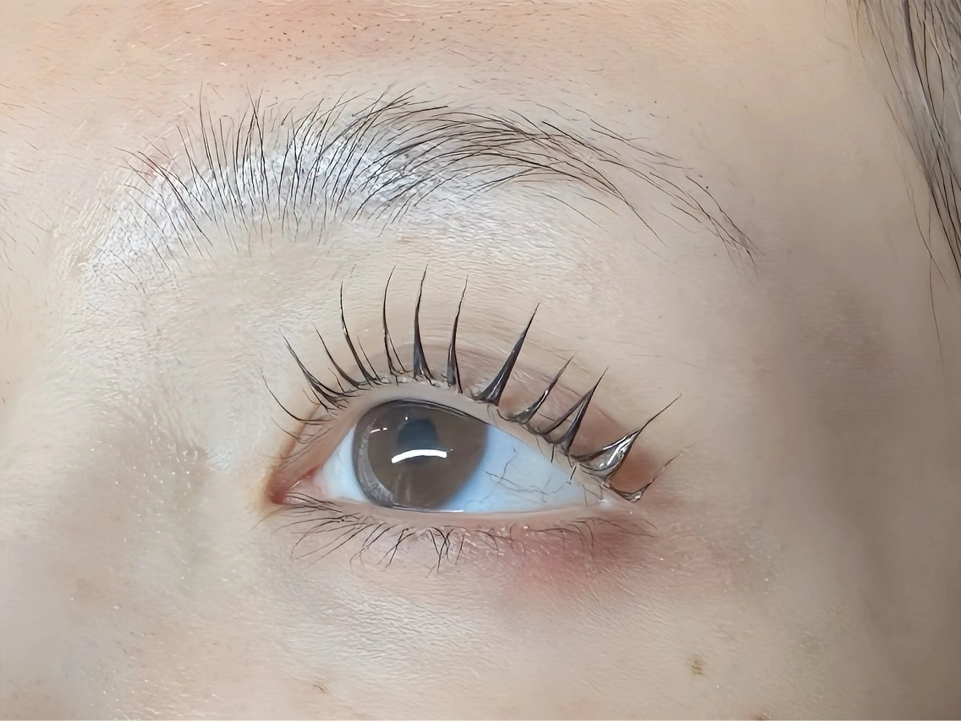 マツエク・マツパ TotalBeautysalonCURE所属・CURE 朱梨のネイルデザイン