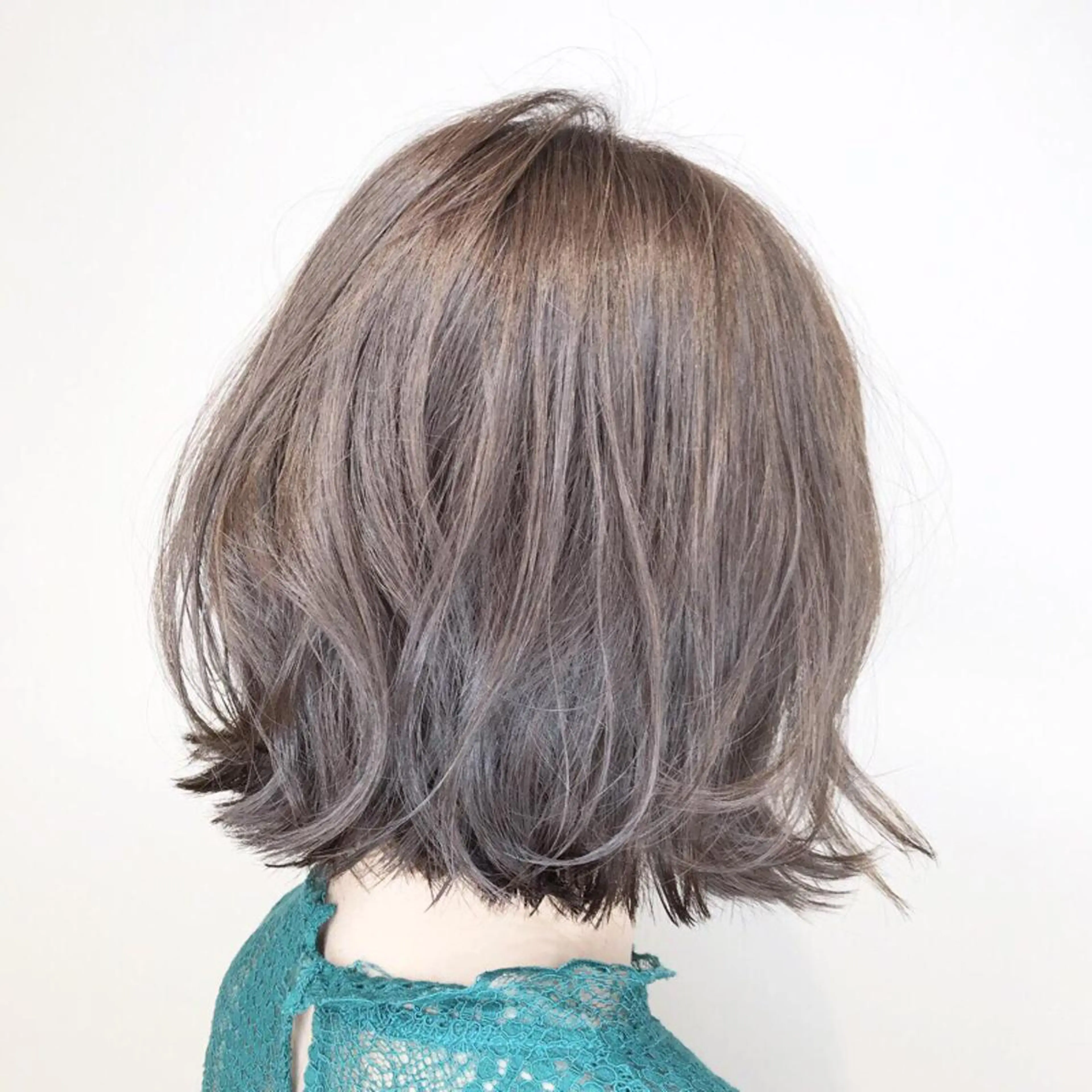 ショート カラー イルミナカラー ハイライト/髪質改善 ✂️十河祐輝のヘアスタイル