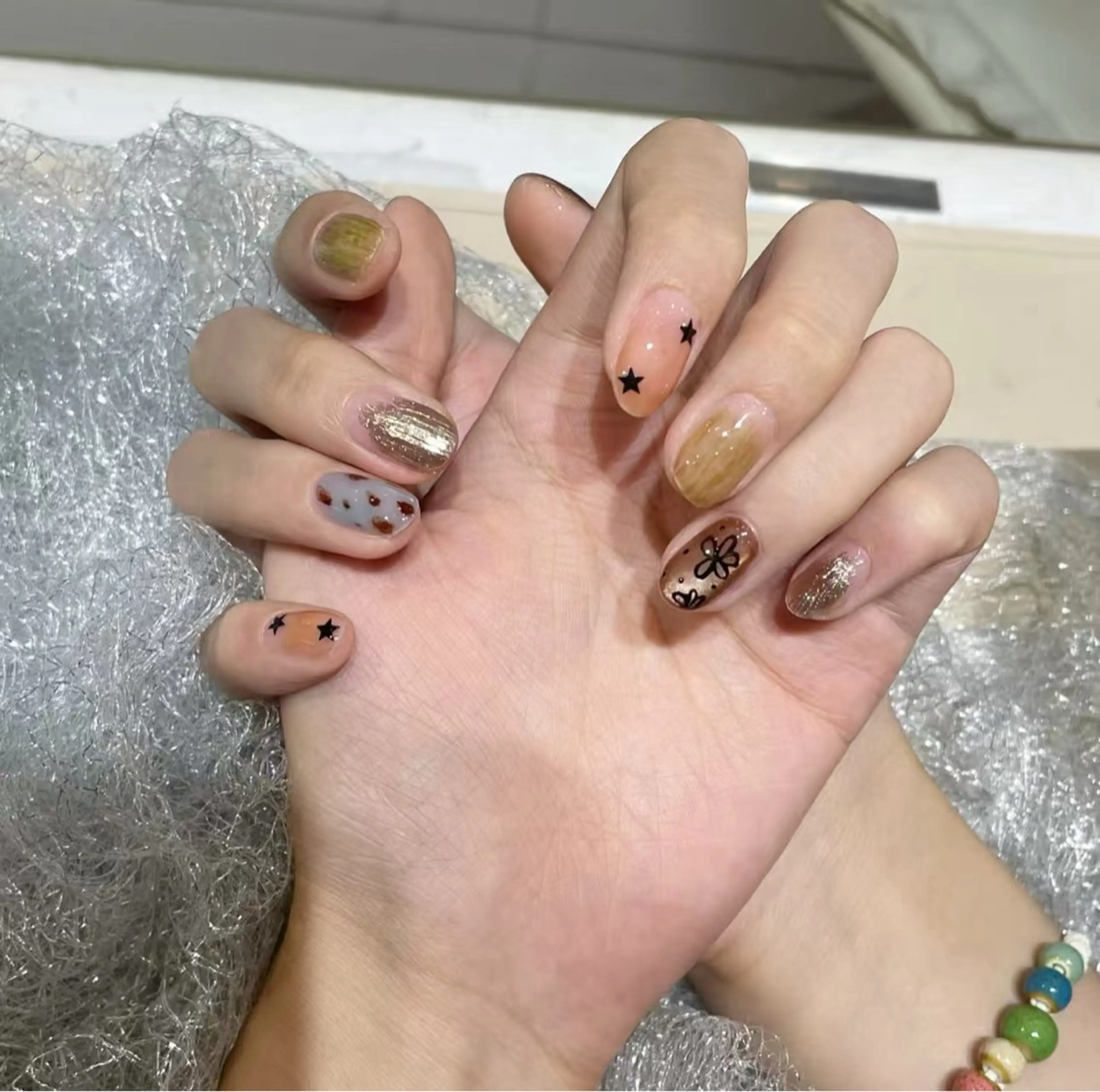 ショート ハンドネイル フットネイル ハンドケア 一其 サロンのネイルデザイン