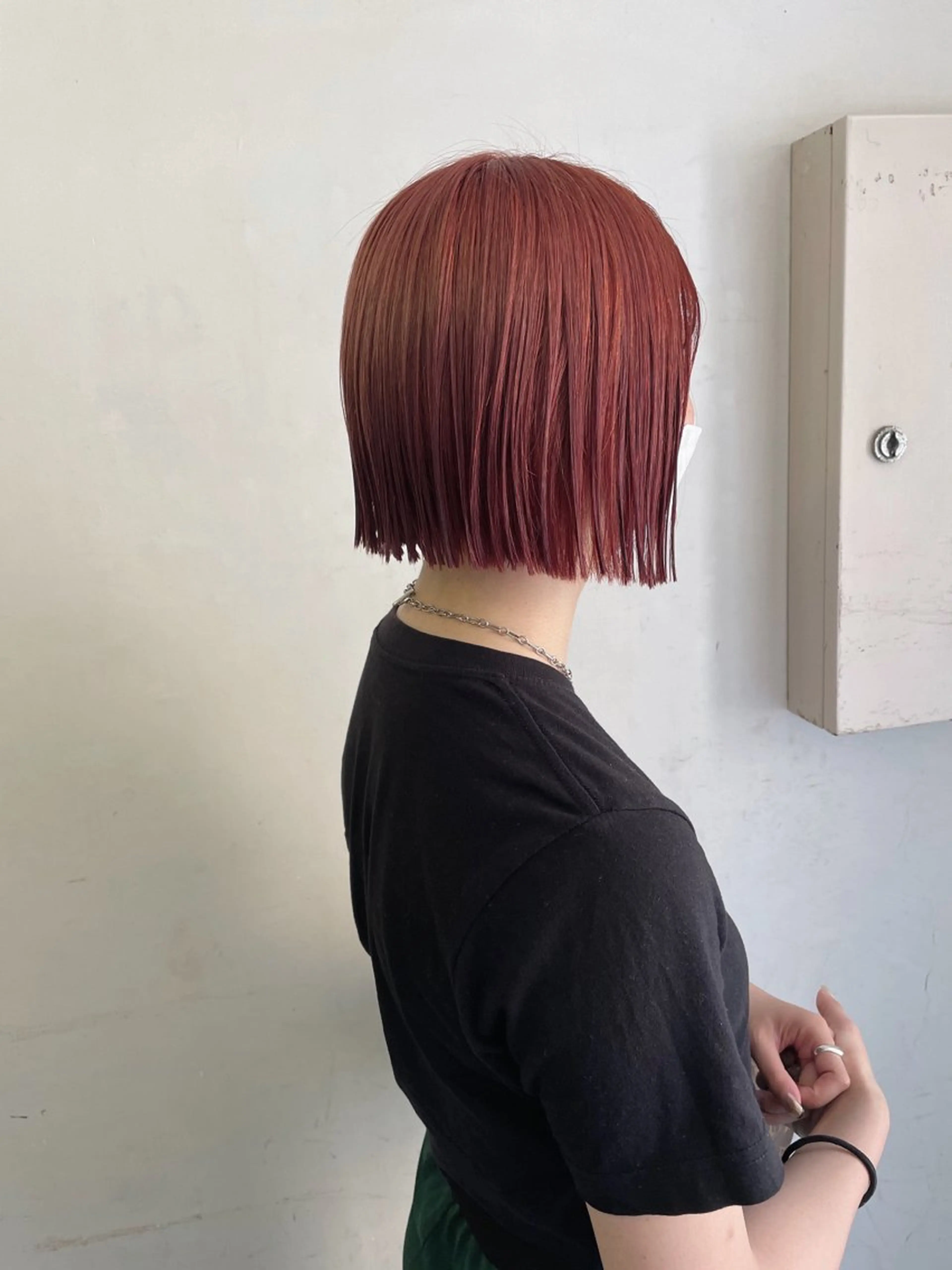 ショート カラー ブリーチ ブラウンカラー レッドカラー レッドブラウン ボブ カット ヘアカラー トリートメント 切りっぱなしボブ ソノキユウカのヘアスタイル