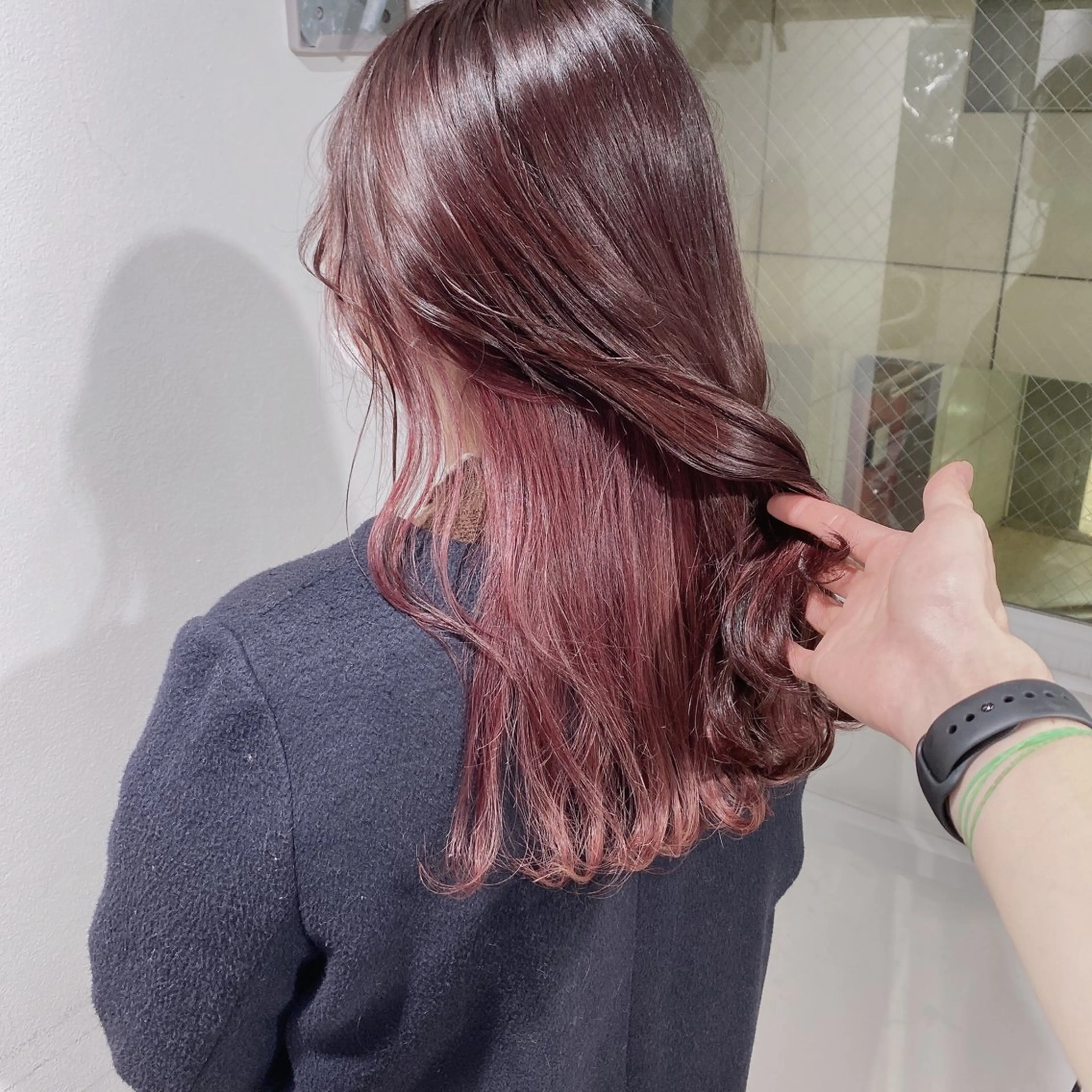 ロング カラー 韓国レイヤー🕊️ 柔らかベージュ🧸のヘアスタイル