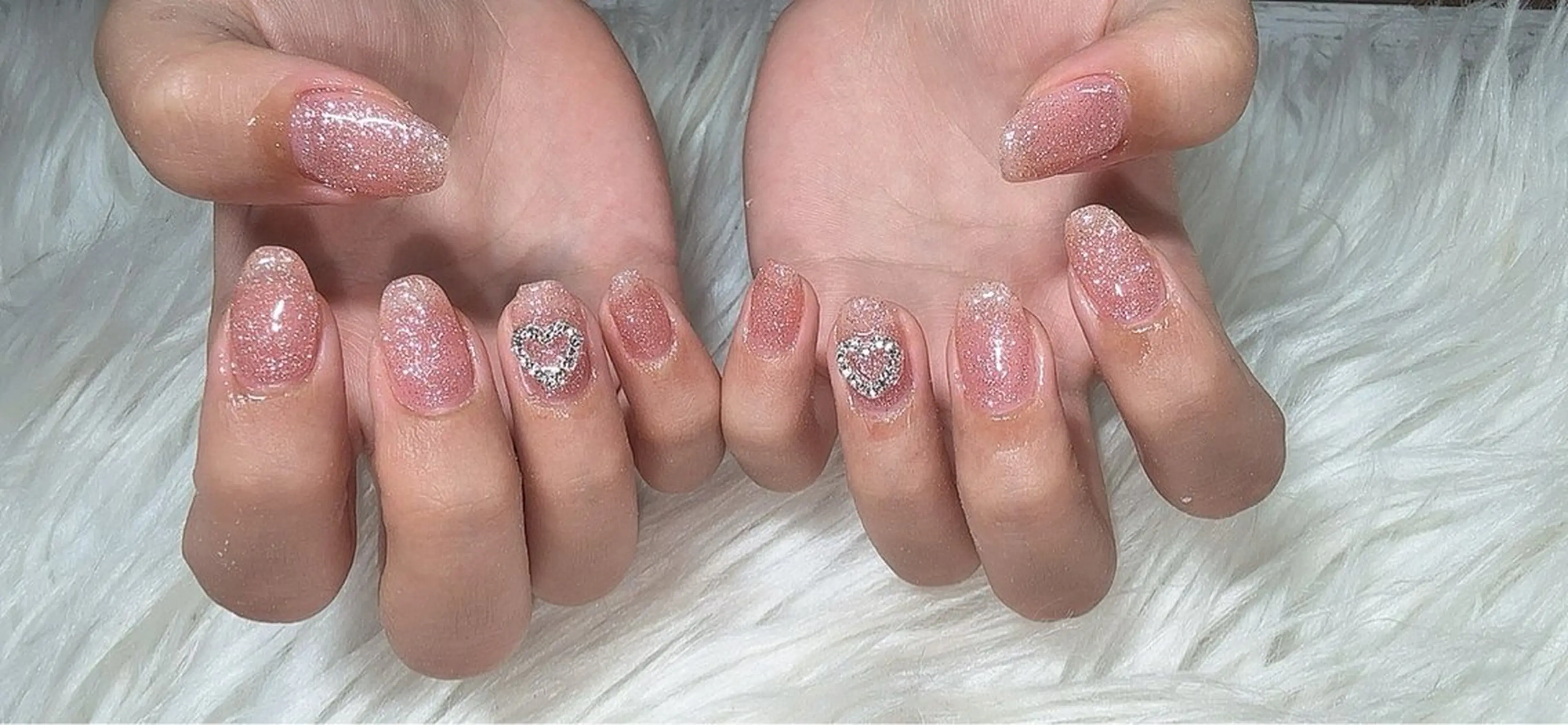 ネイル フラッシュネイル ハンドネイル Ruana Nailのネイルデザイン