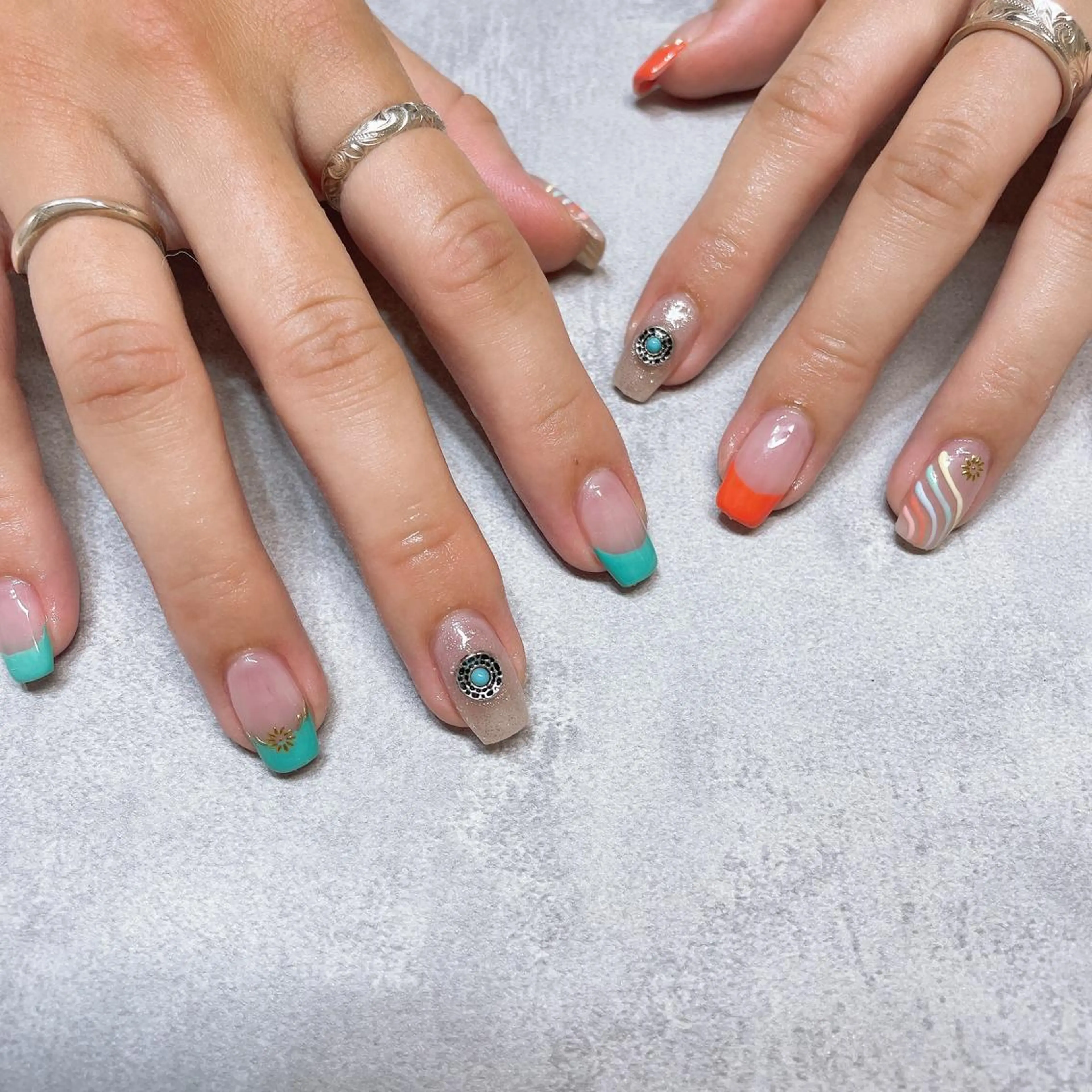 ネイル ニュアンス🌿‬ Aivy./アイビーのネイルデザイン