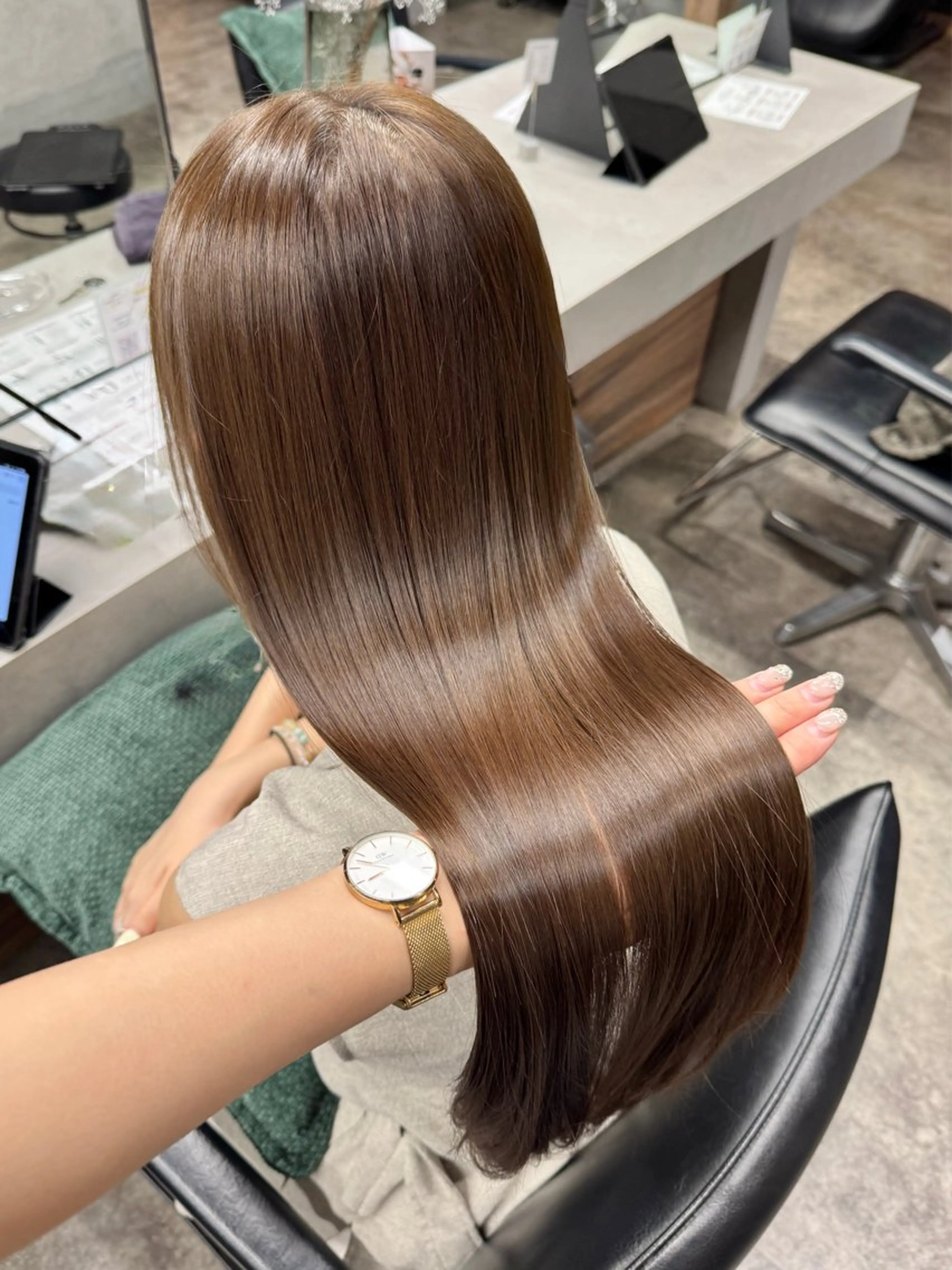 ロング ヘアカラー トリートメント 髪質改善/艶髪 MINAMIのヘアスタイル