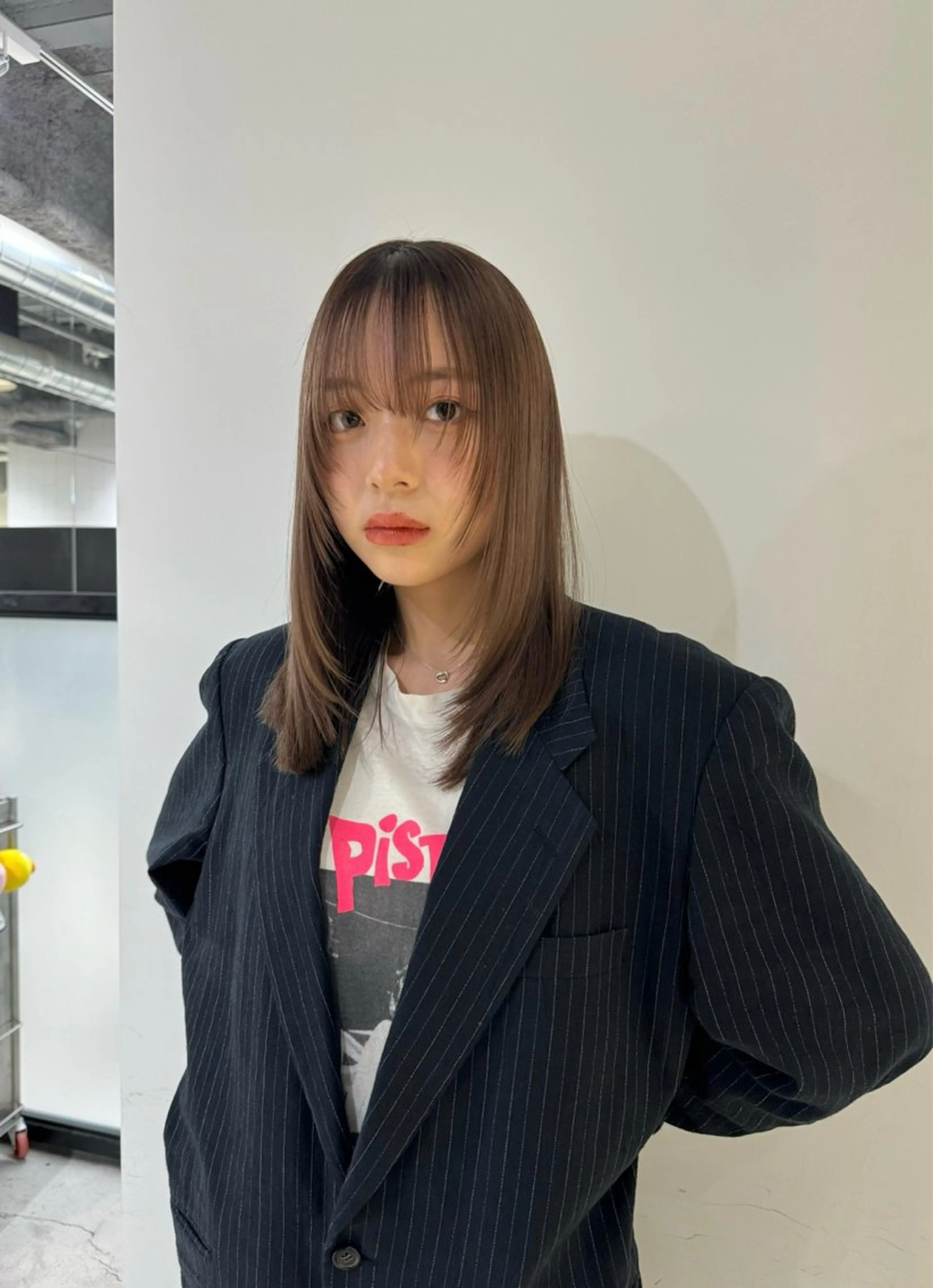 ミディアム ALBUM IKEBUKURO所属・池袋エリア　ブリーチ 支持率No.1のヘアスタイル