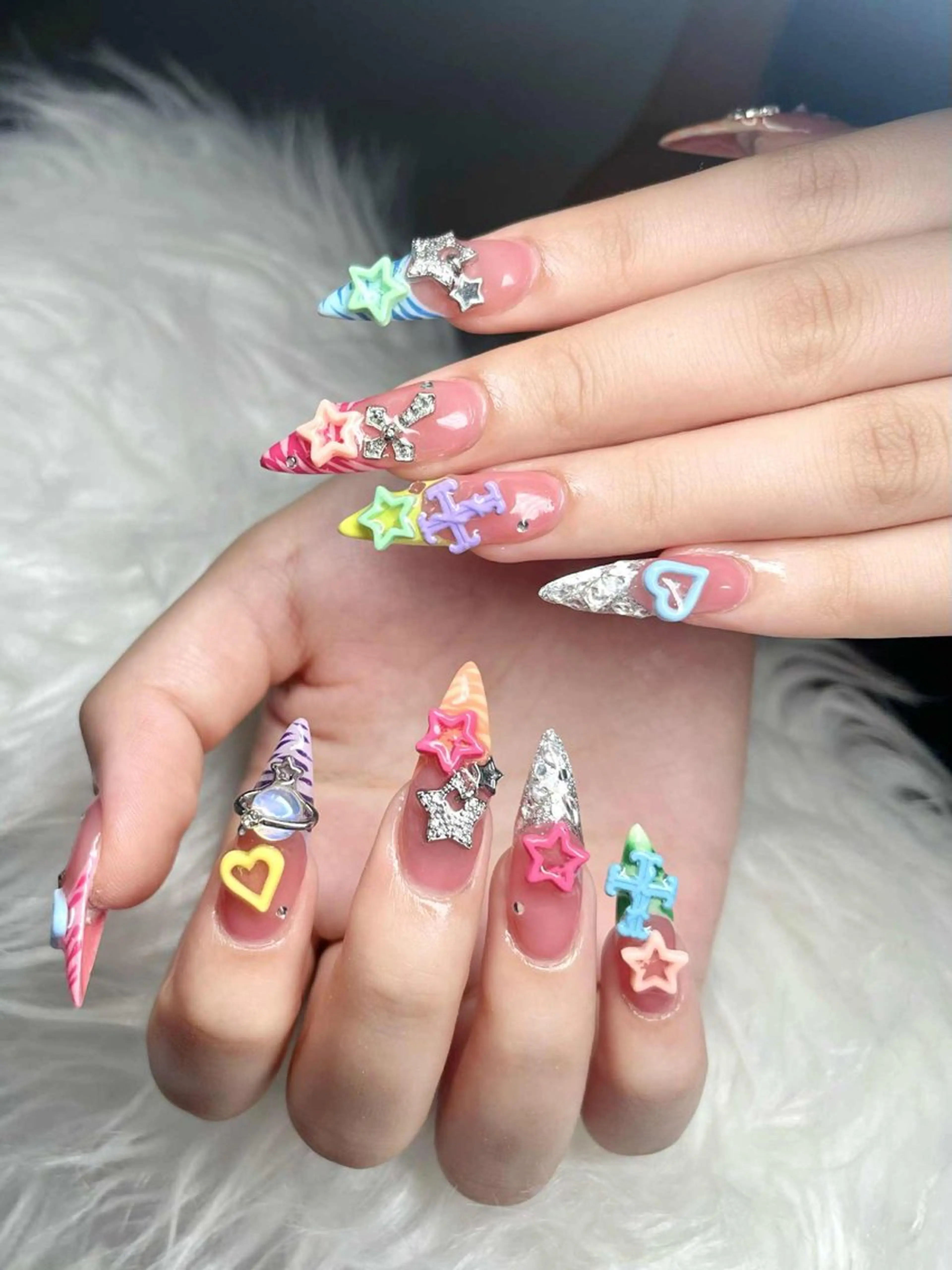 ネイル フレンチネイル ジェルネイル ガラスフレンチ ハロウィン ハート ハンドネイル H.baby Nail Salonのネイルデザイン