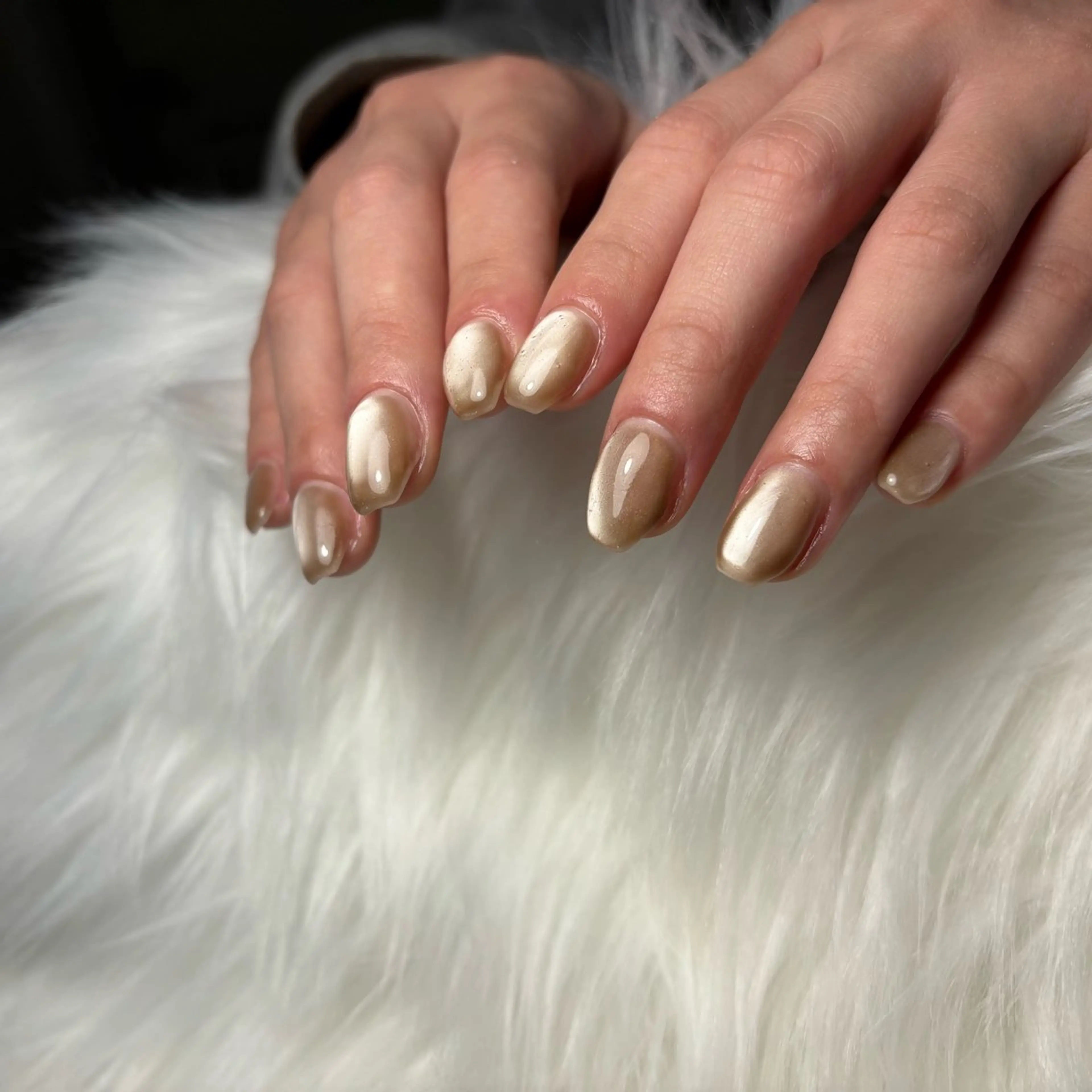 ネイル マグネットネイル ハンドネイル NAILSALON 【CHOUCHOU】のネイルデザイン