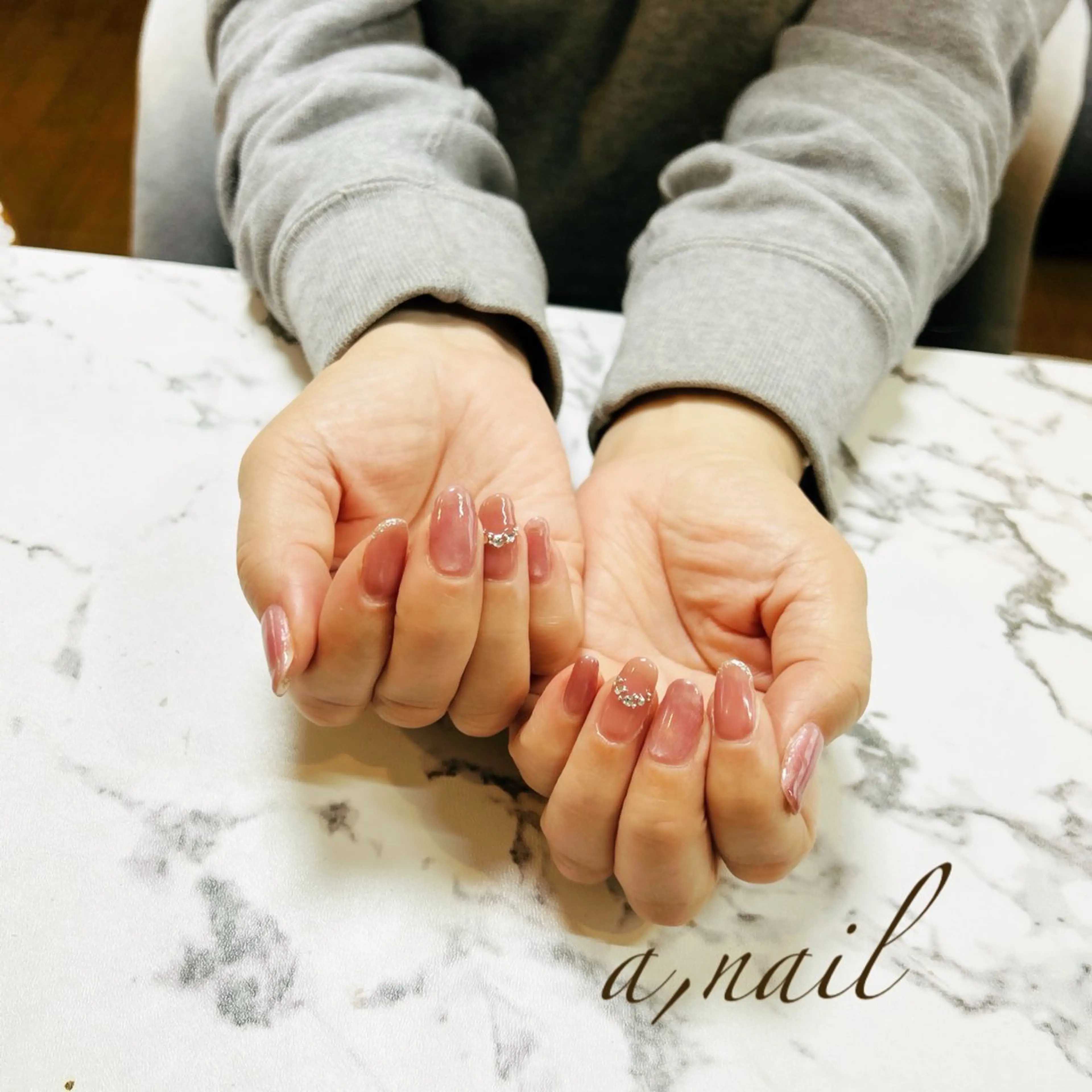 ネイル フレンチネイル キラキラネイル マグネットネイル オフィスネイル シンプルネイル ハンドネイル ネイルサロン エーネイルのネイルデザイン