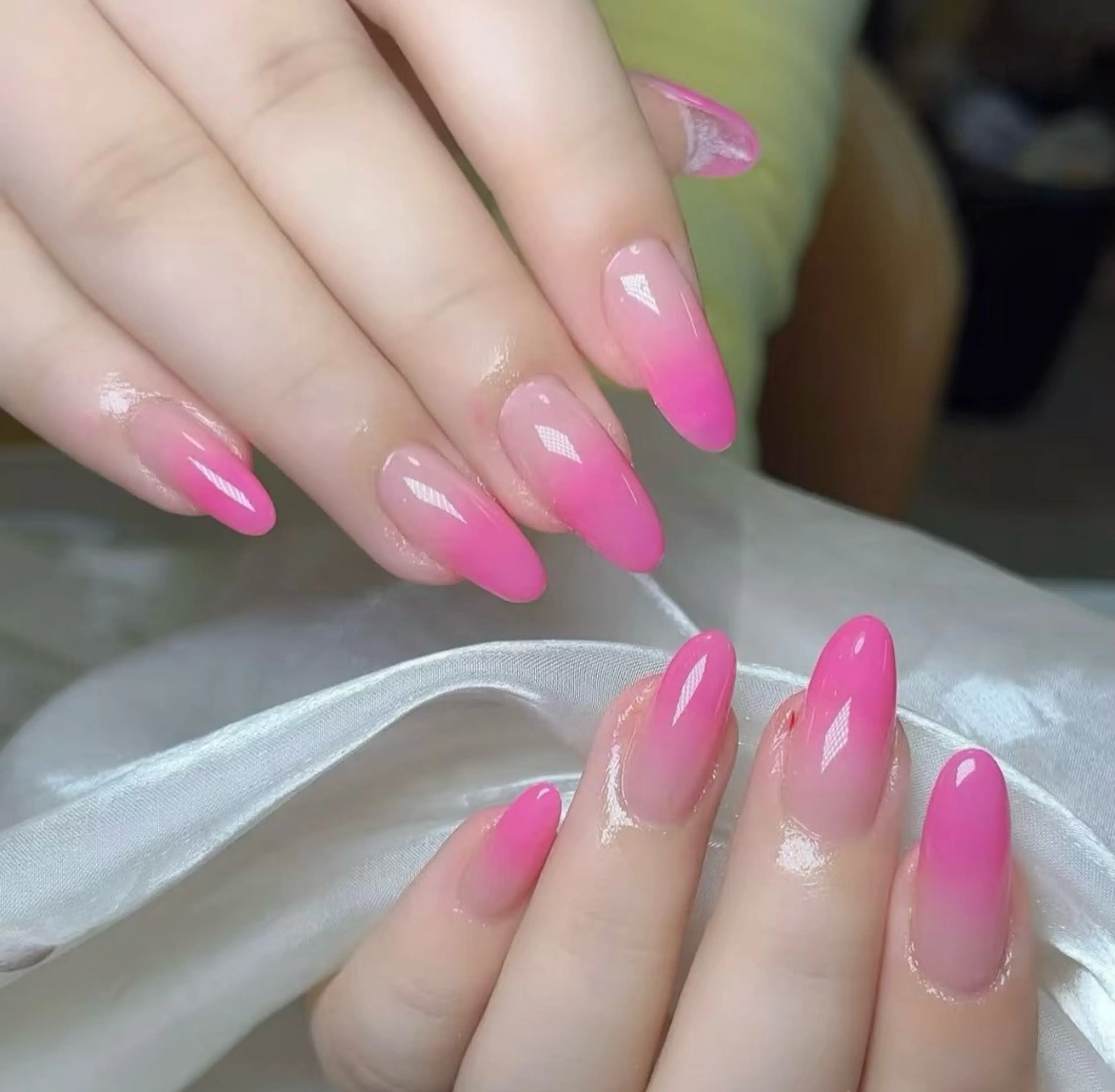 ネイル 高木 維麗絲のネイルデザイン