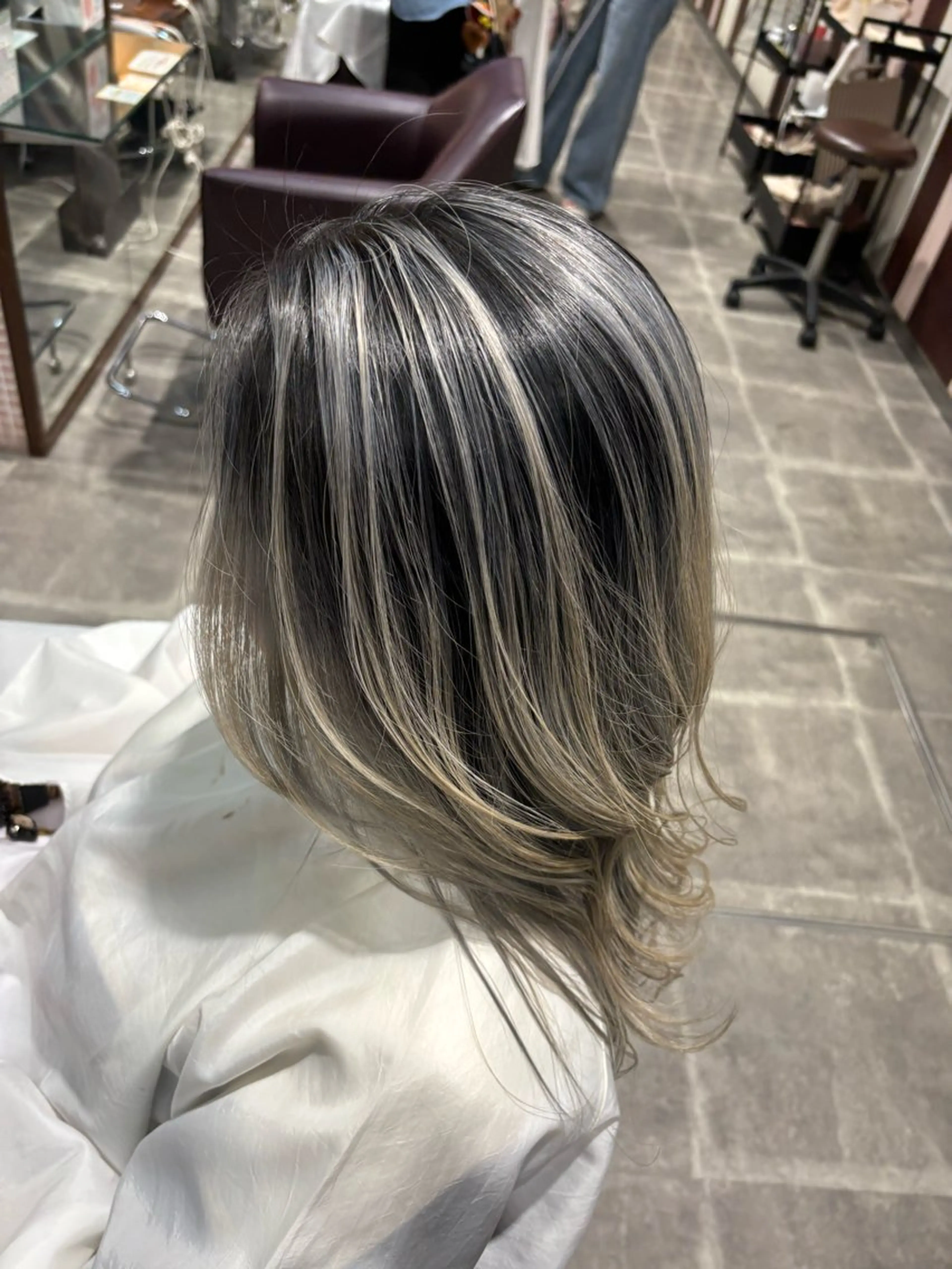 ロング カラー バレイヤージュ レイヤーカット カット ヘアカラー 🌟心斎橋レイヤー 艶ハイトーン/ウルフのヘアスタイル