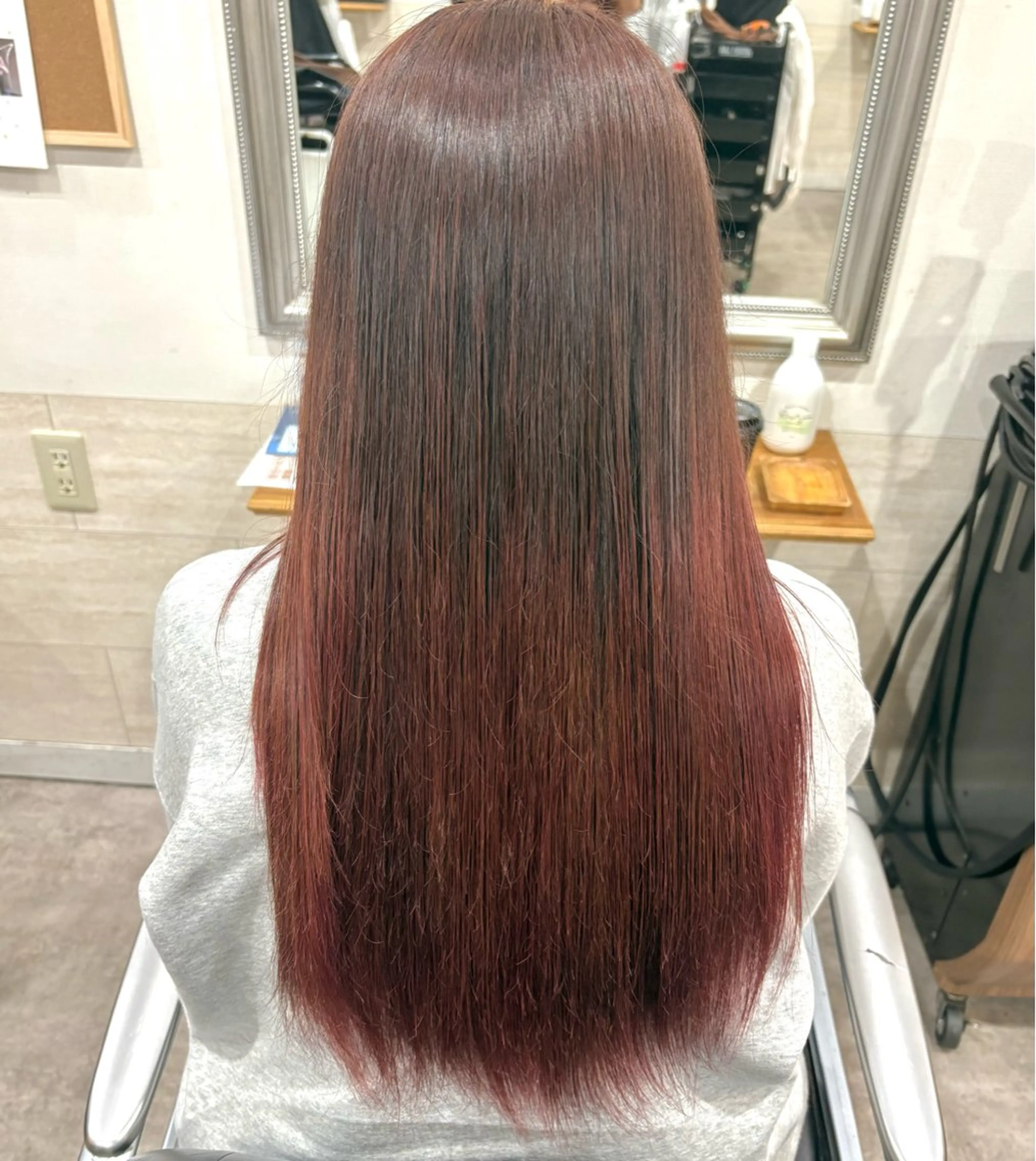 ロング カラー ヘアカラー トリートメント 堀川 希歩のヘアスタイル