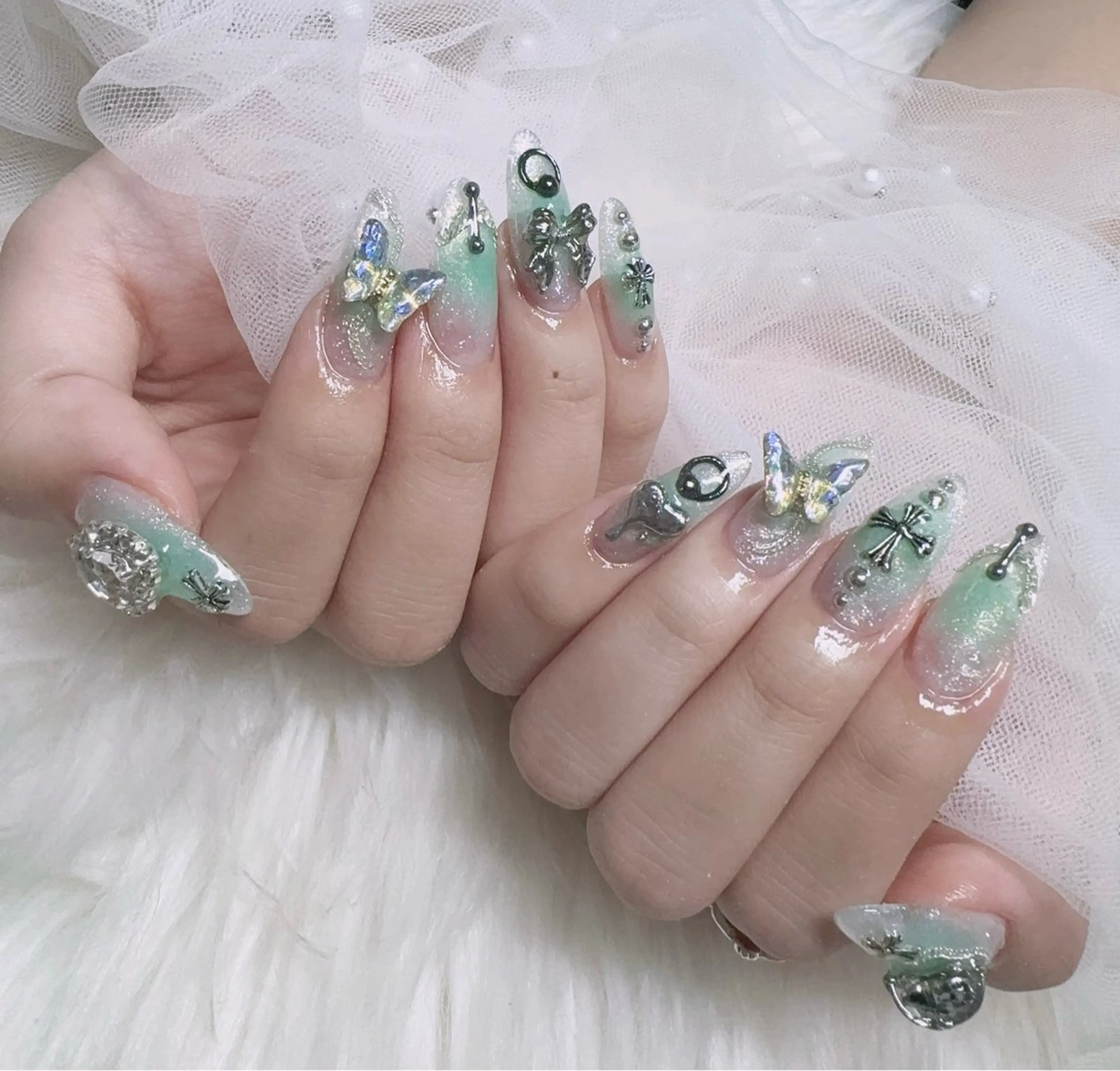 ネイル ハンドネイル ＆ME ネイルサロンのネイルデザイン