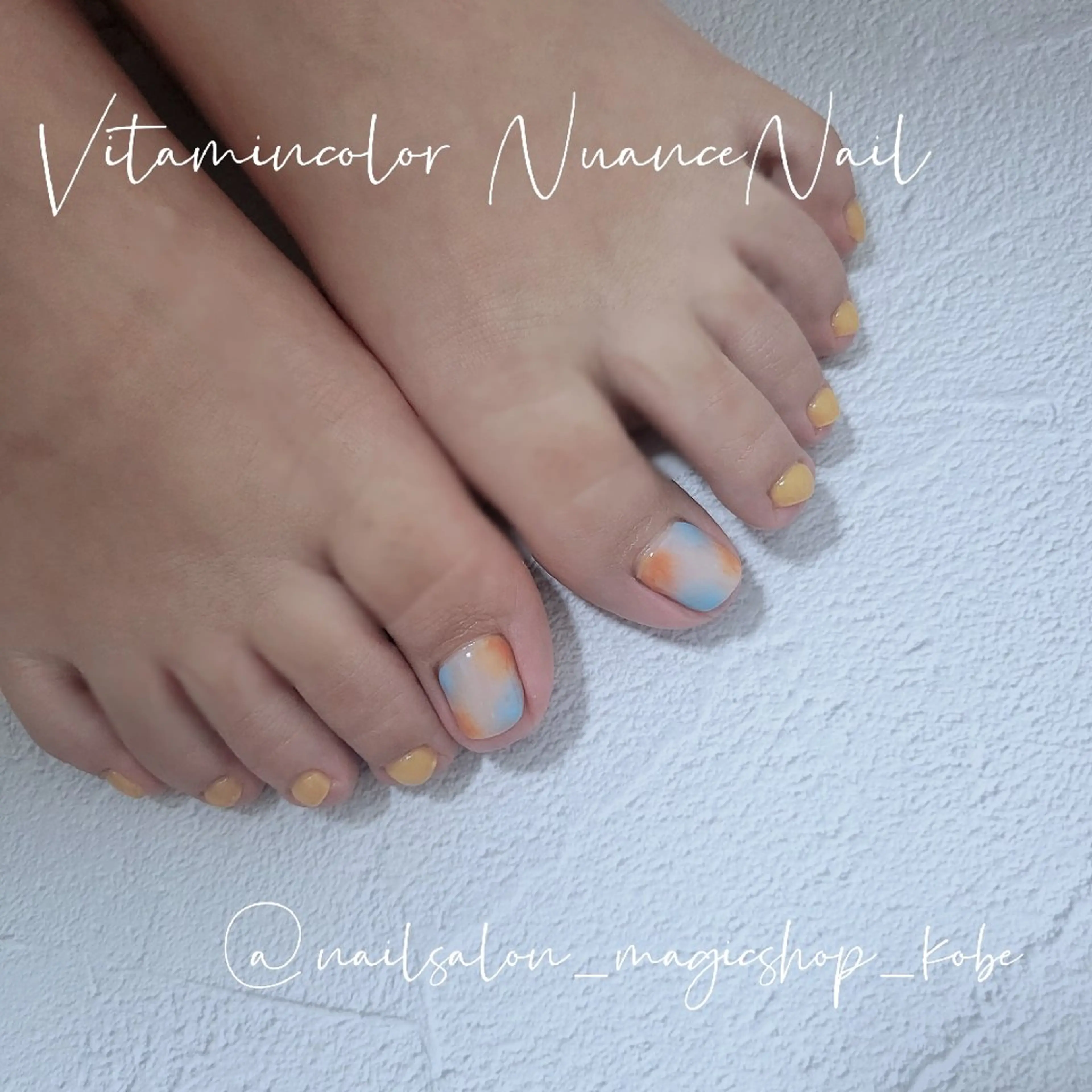ネイル アートネイル ブルー フットネイル ジェルネイル ニュアンスネイル フットネイル Nailsalon MagicShopのネイルデザイン