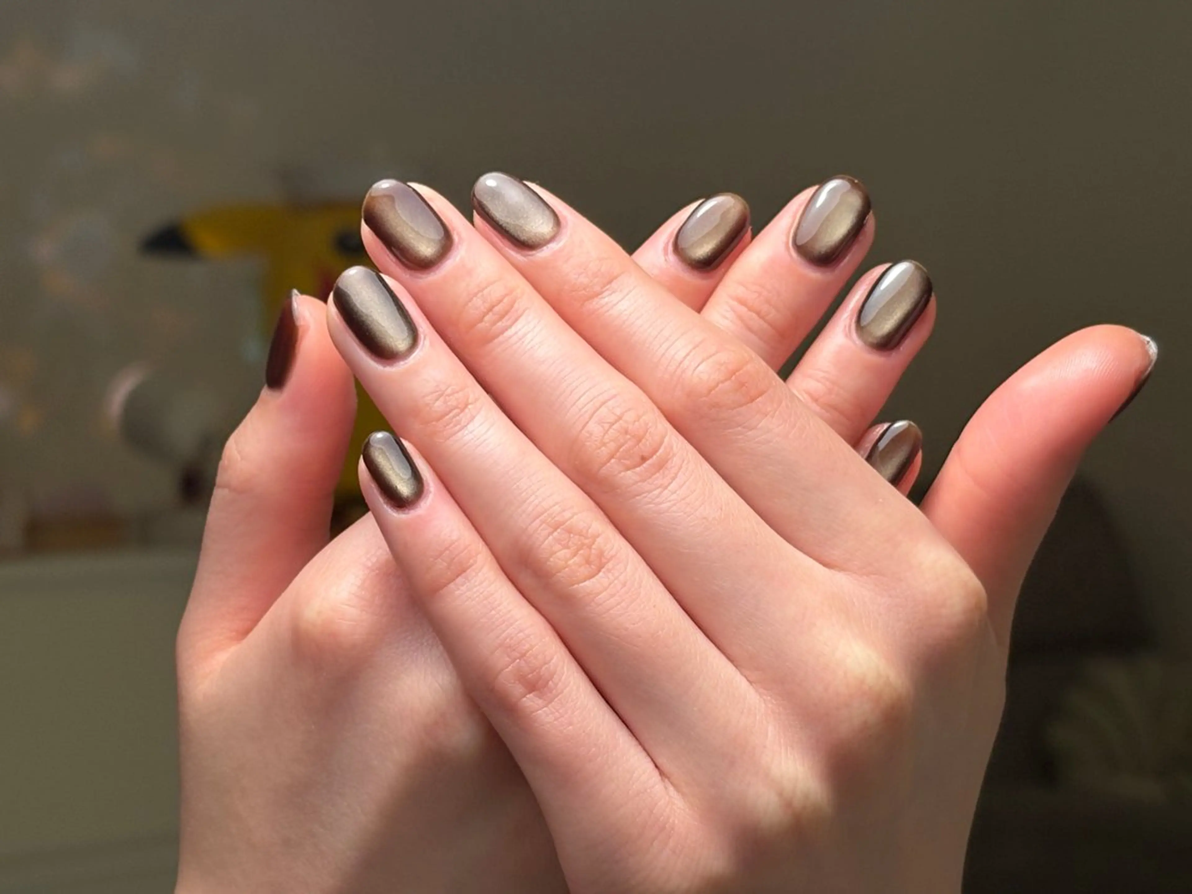 ネイル ブラウン ゴールド マグネットネイル オフィスネイル シンプルネイル Wilu nail 二子新地駅徒歩30秒のネイルデザイン