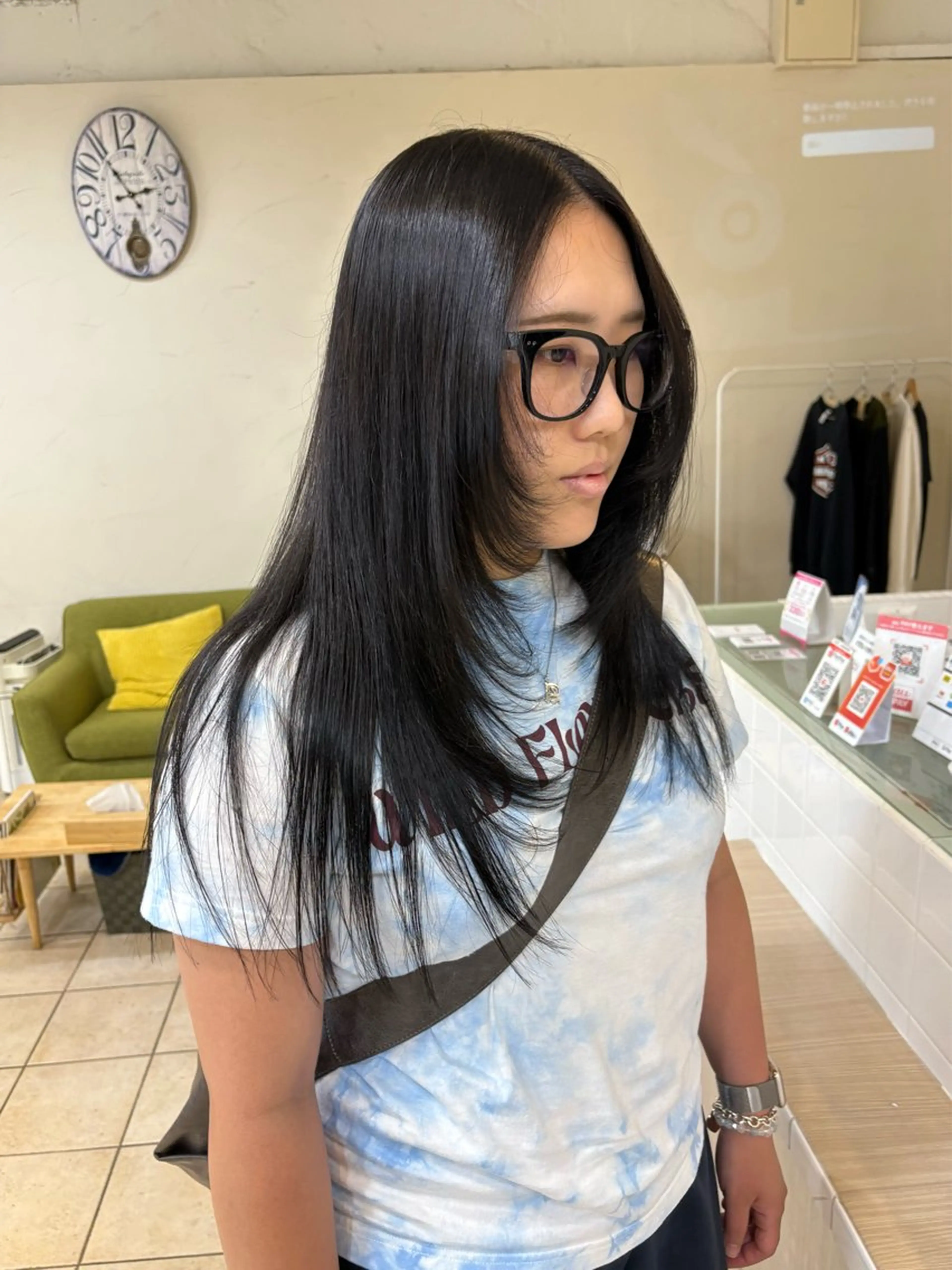 ロング カラー レイヤーカット カット ヘアカラー トリートメント スズキ ユウナのヘアスタイル