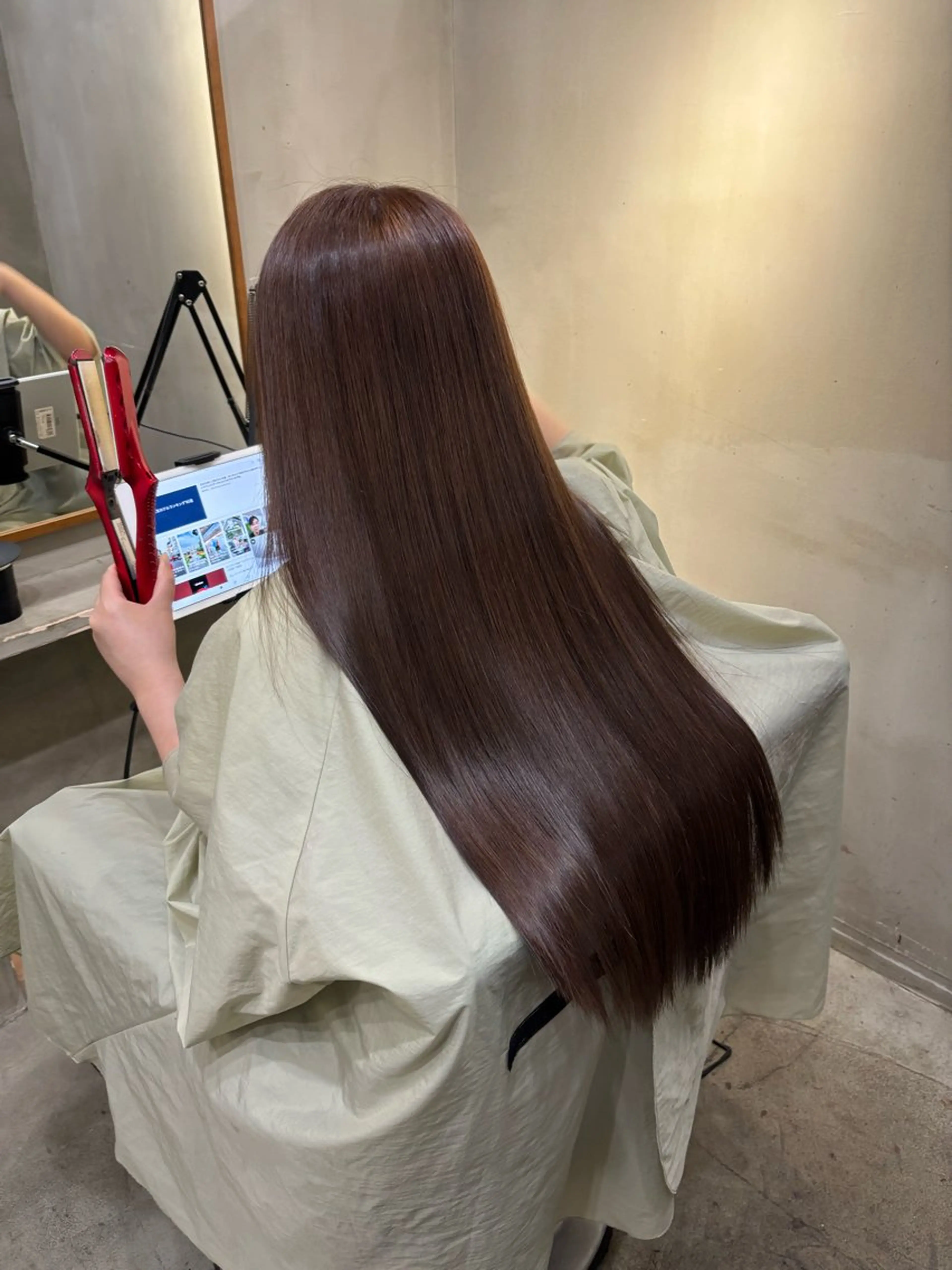 ロング カラー ベージュカラー ブリーチ ダブルカラー ブリーチなしカラー ヘアカラー VOYAGE所属・中園 康のヘアスタイル