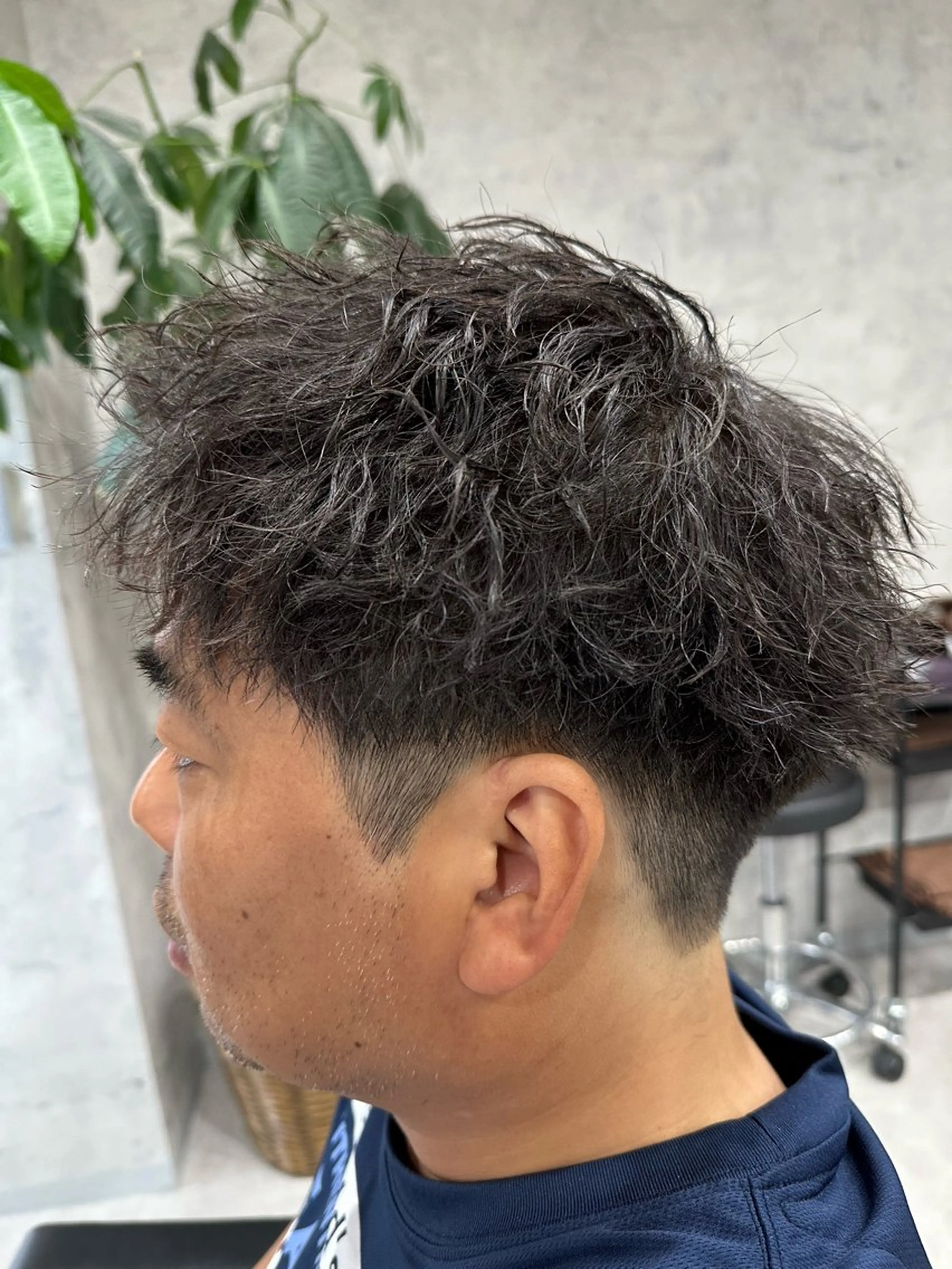 ショート パーマ メンズ アップバング メンズパーマ カット ユウ🪄 パーマ指名No1のヘアスタイル