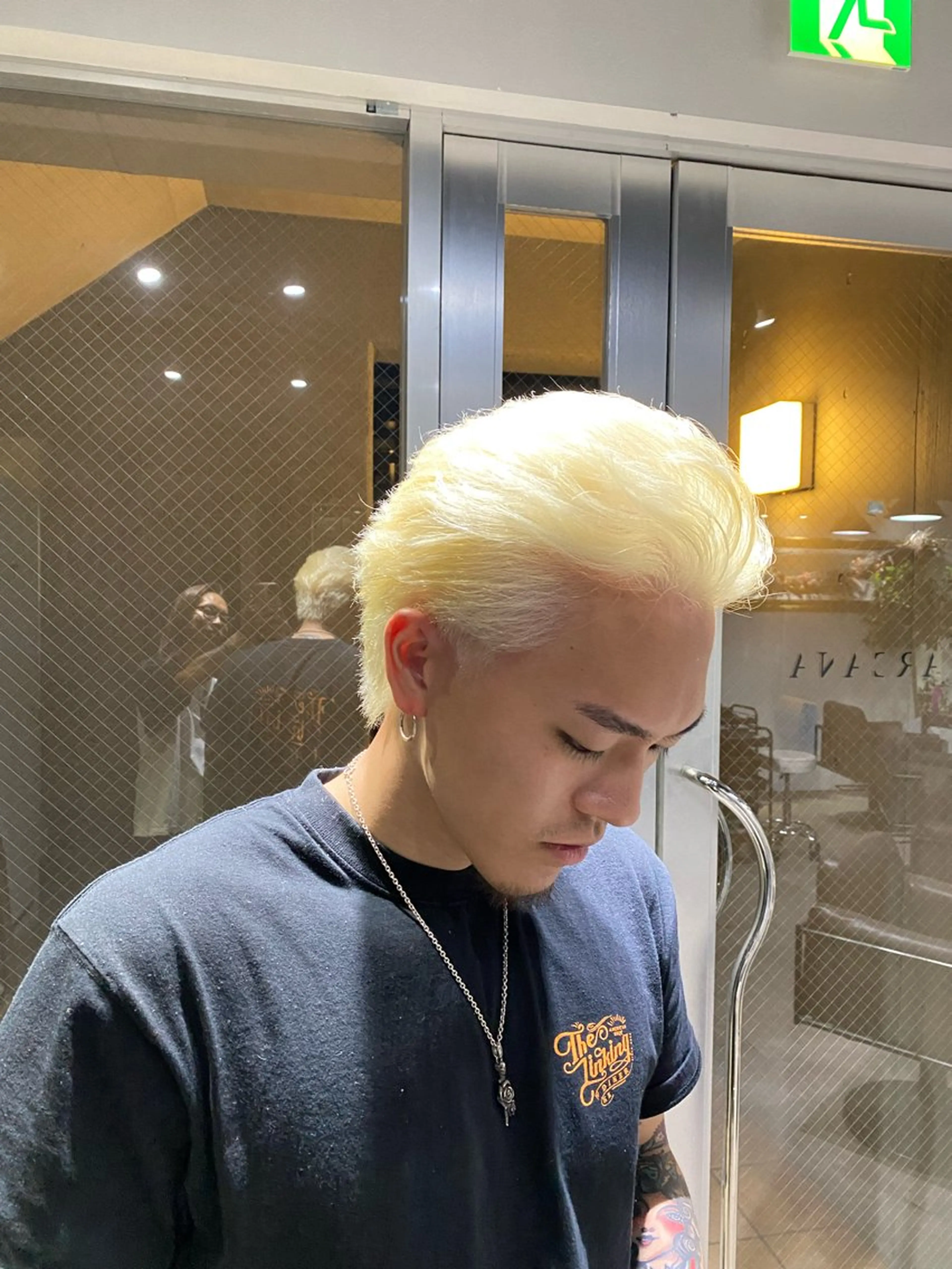 ショート 山影✨バレイヤージュ ハイライト✨メンズ◎のヘアスタイル