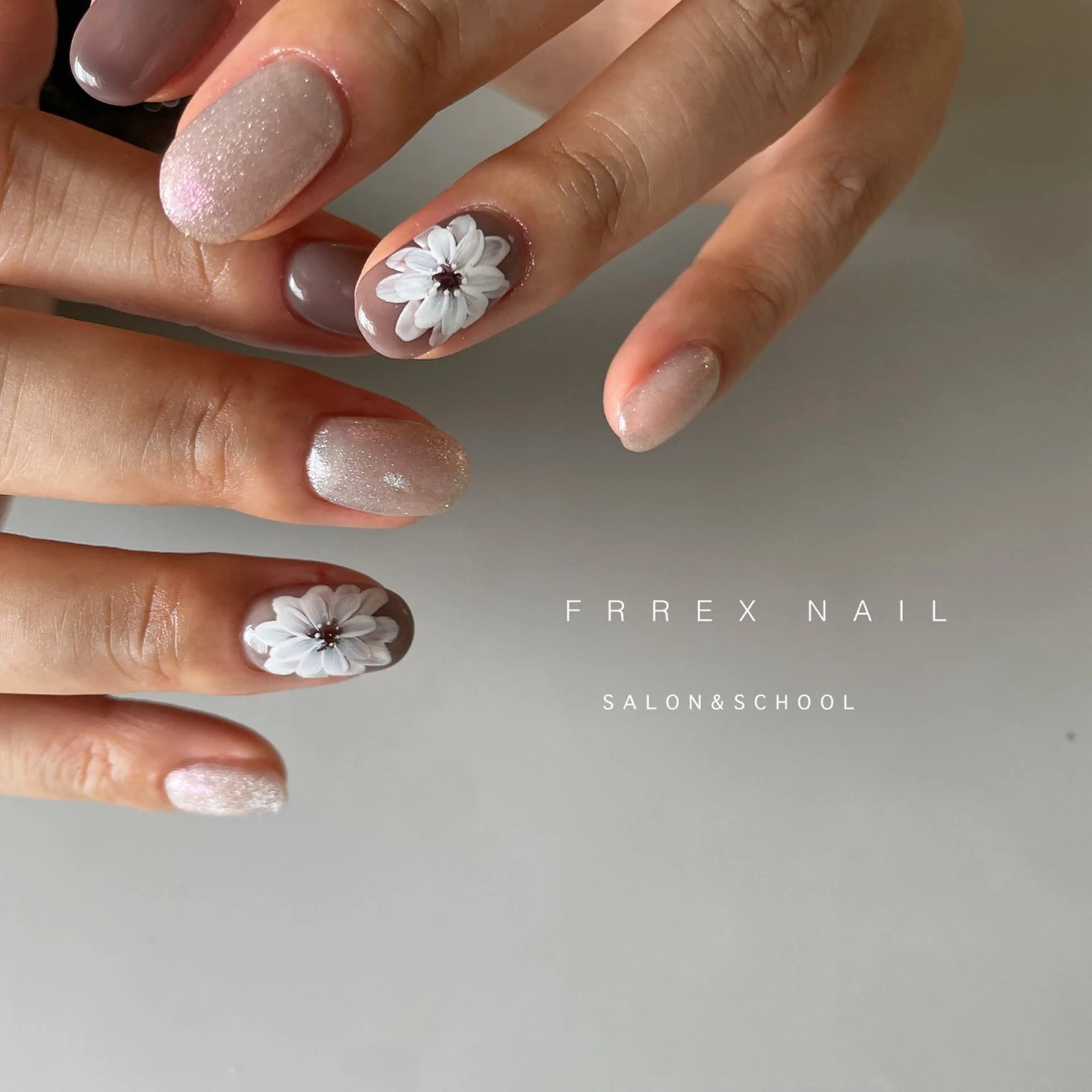 ネイル フラワーネイル ニュアンスネイル ハンドネイル ハンドケア Freex nail所属・freex nail /ニュアンス/個性派のネイルデザイン