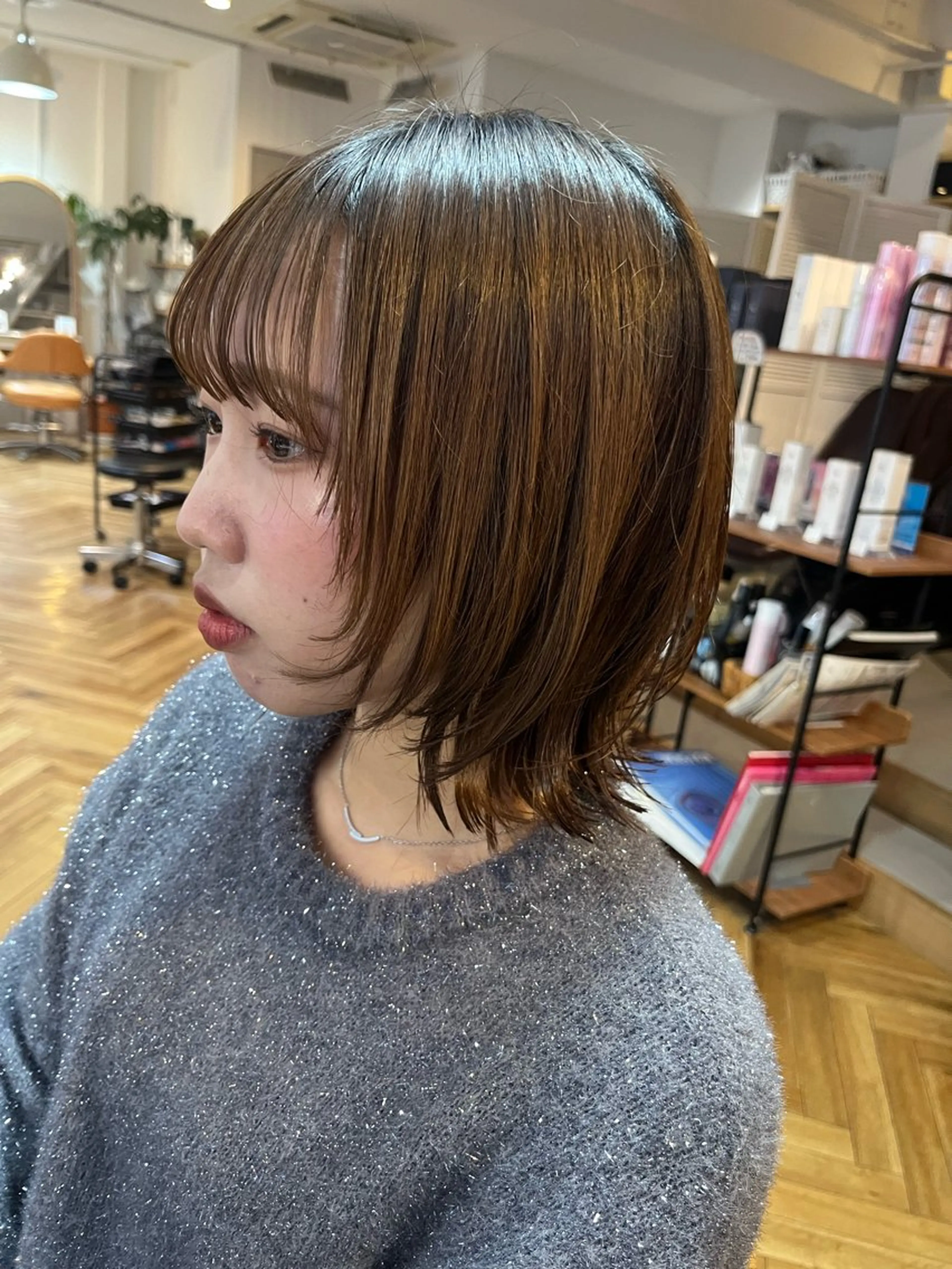 ミディアム ウルフカット 高石 未唯のヘアスタイル