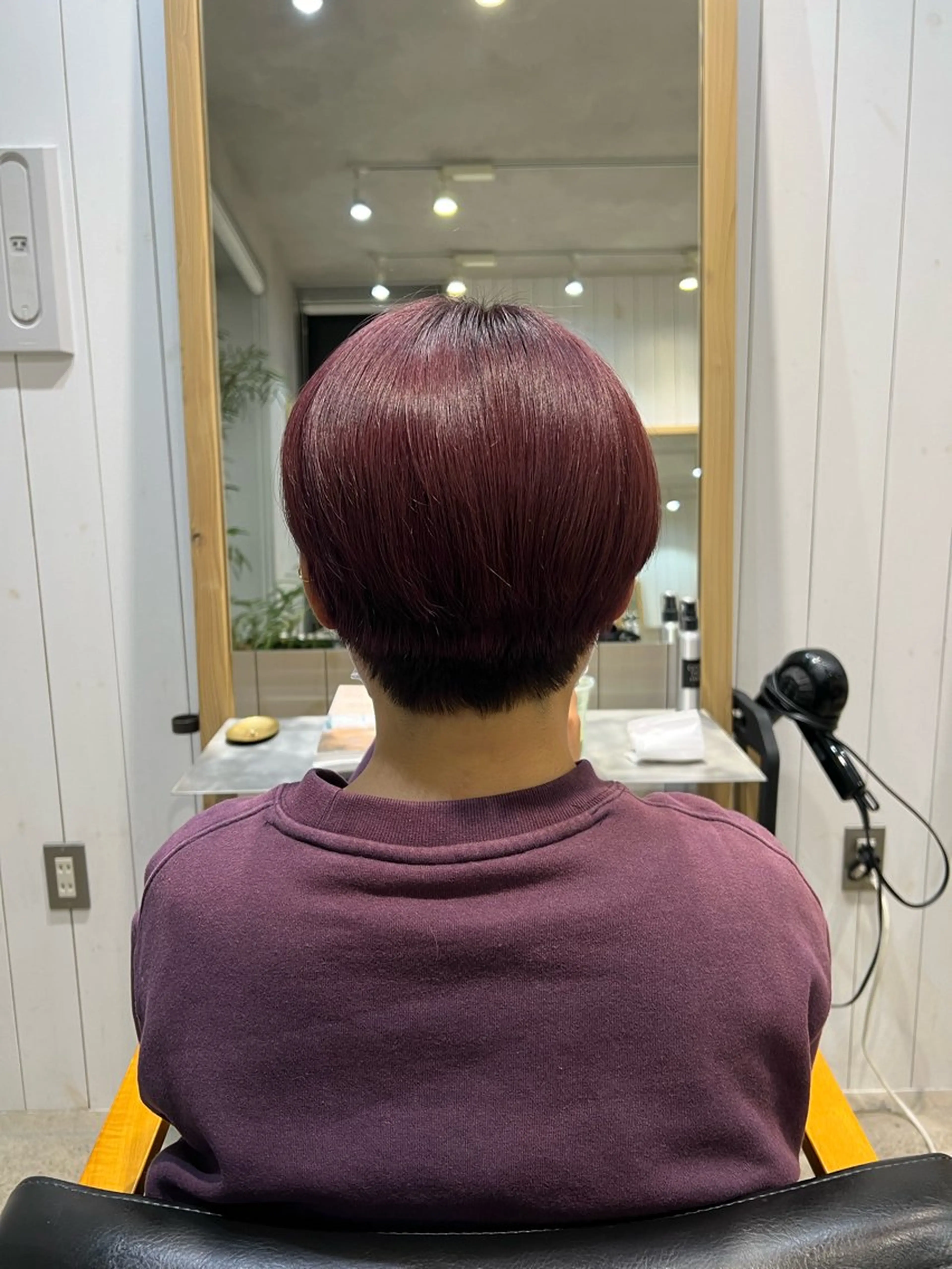 ショート ヘアカラー 髙橋 かなこのヘアスタイル