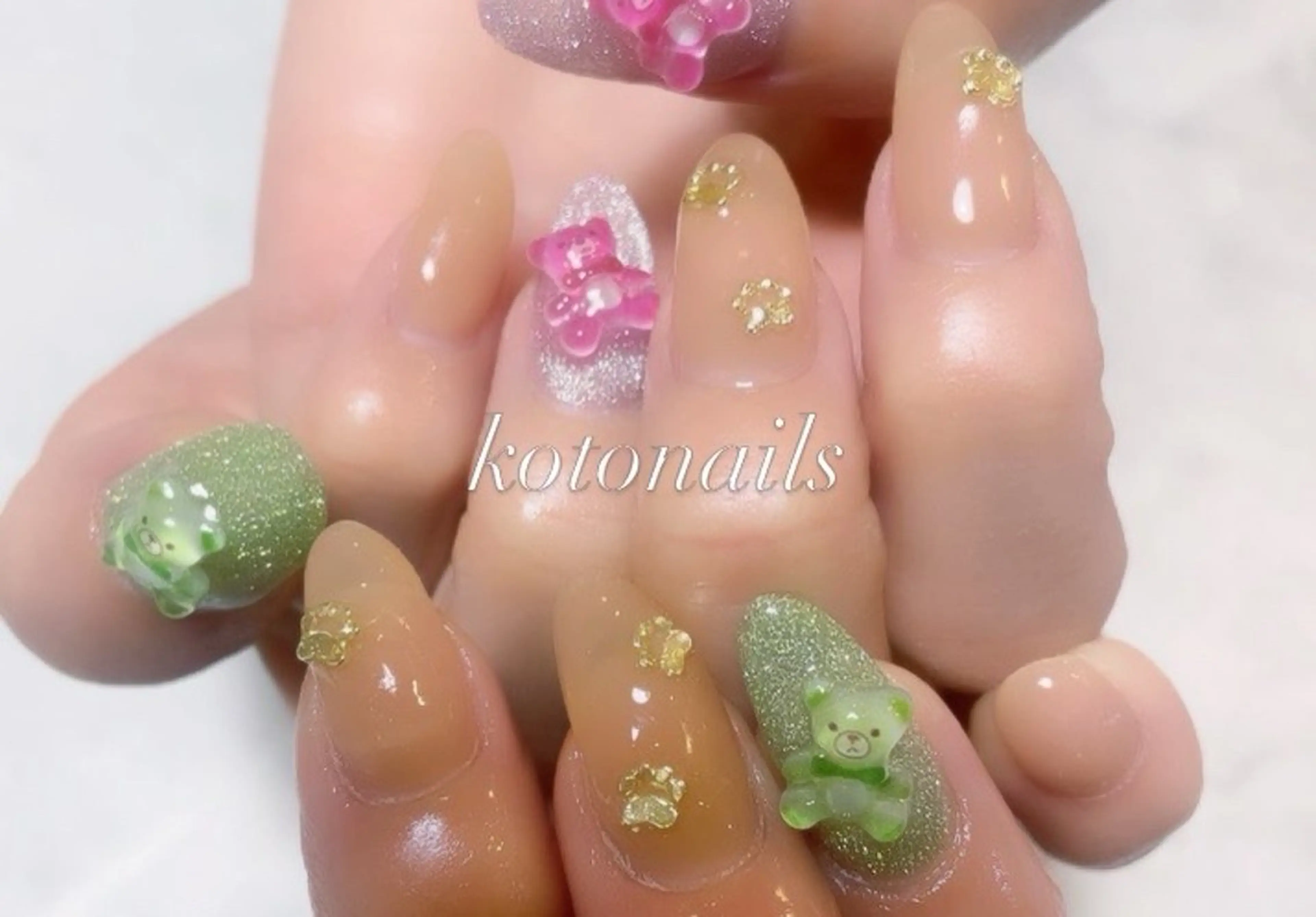 ネイル アートネイル 持ち込み koto nails所属・koto nailsのネイルデザイン