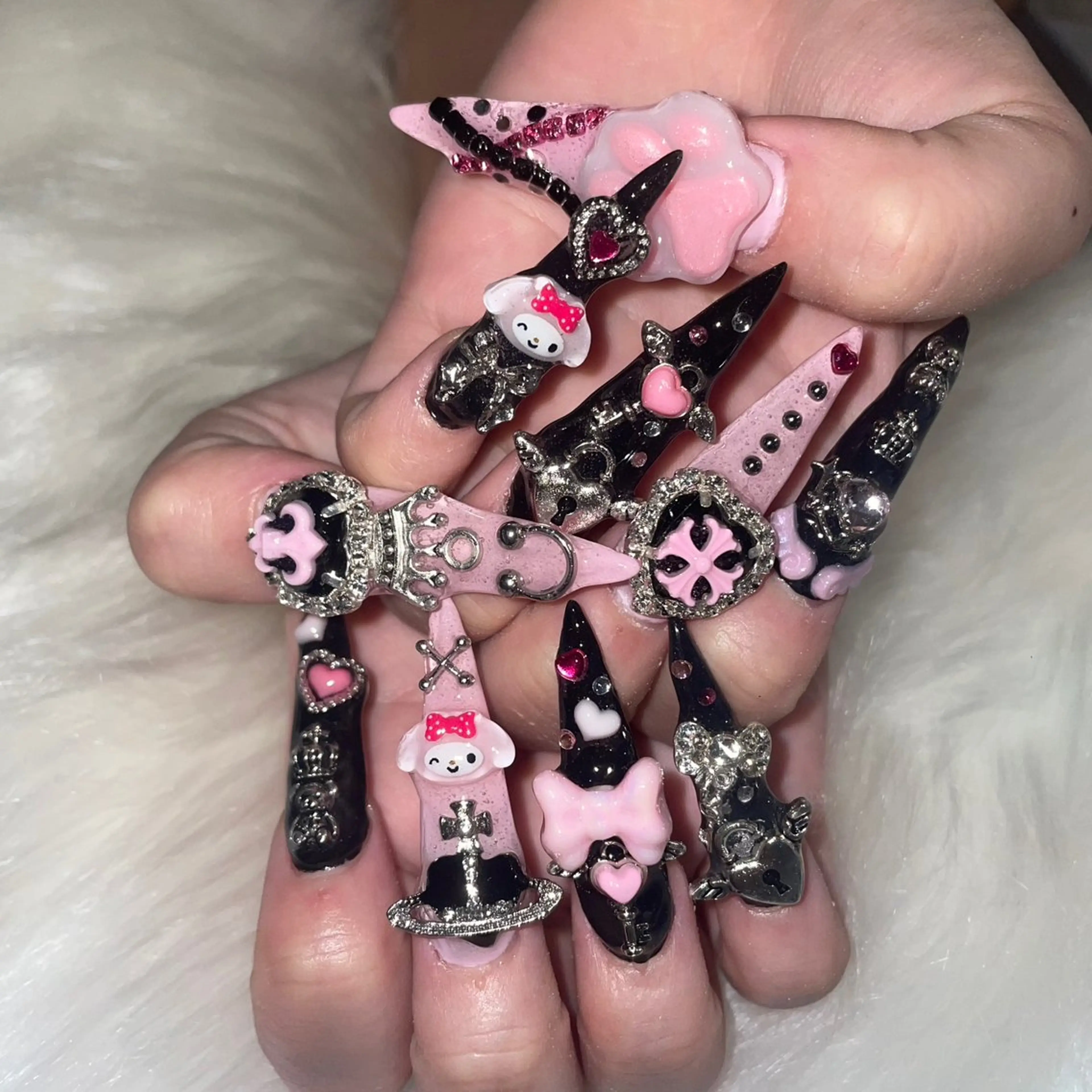 ロング ハンドネイル ハンドケア Re:lith所属・猫夢 にゃむのネイルデザイン