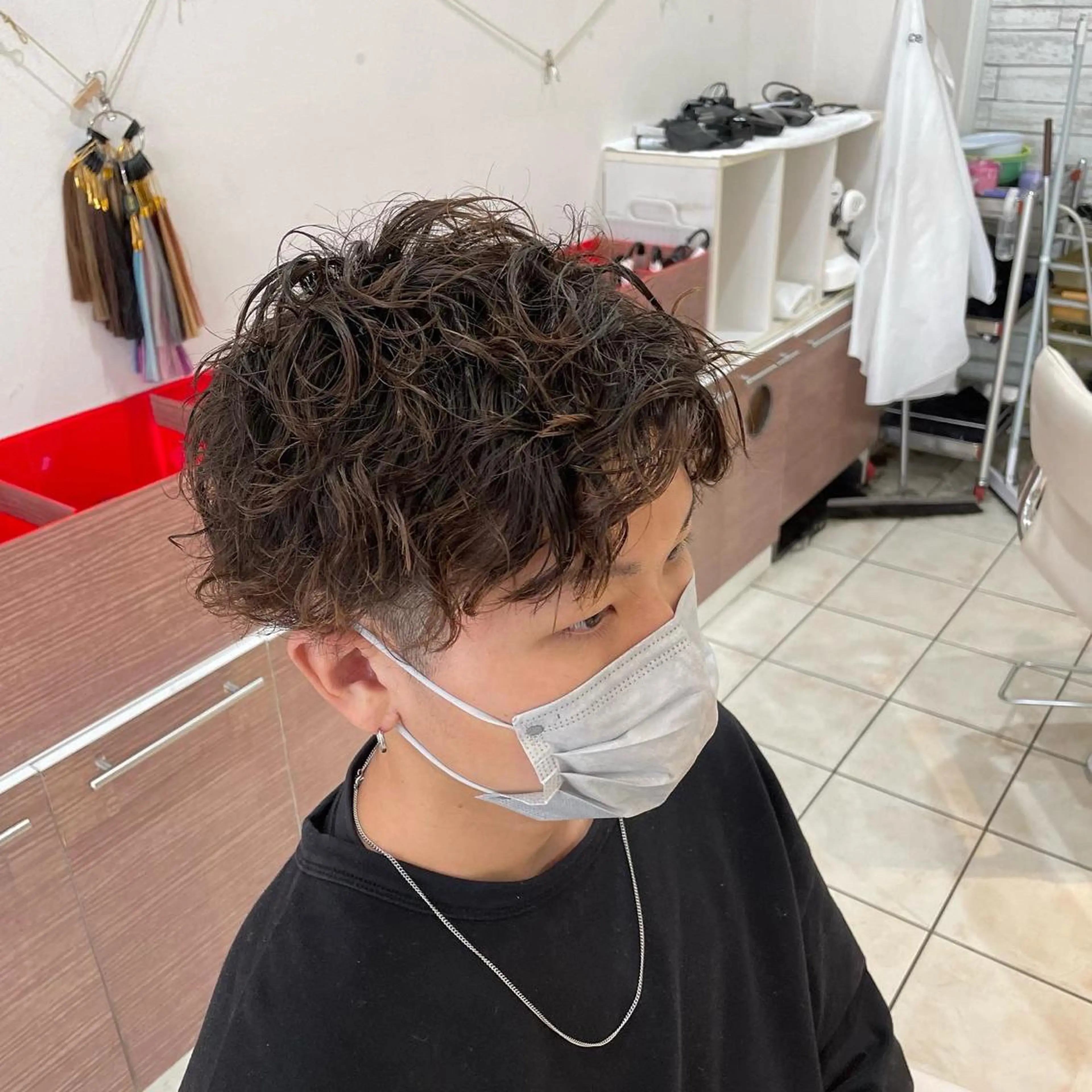 ショート パーマ メンズ シャドウパーマ/縦落 ちパーマ 大久保のヘアスタイル