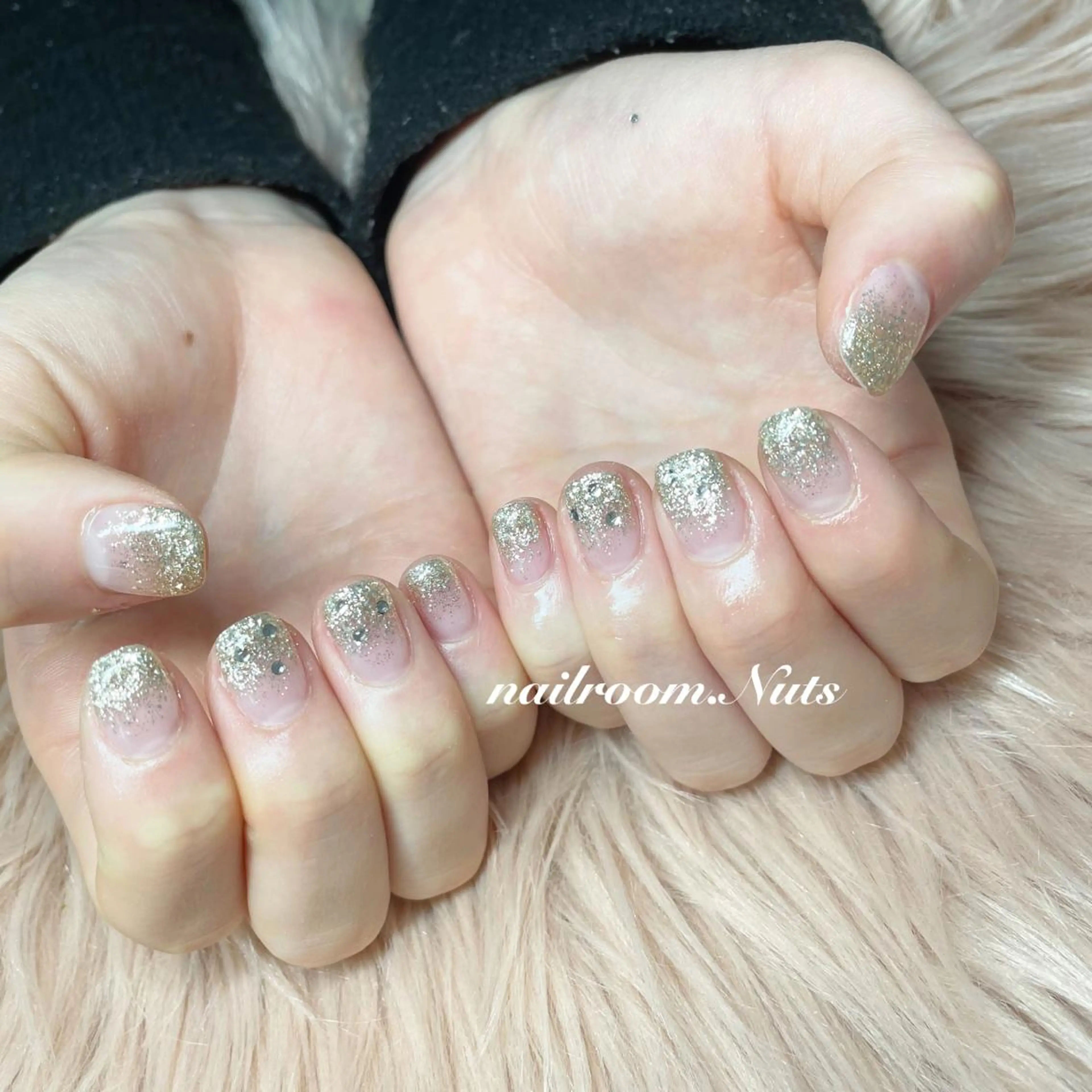 ネイル ハンドネイル nailsalon Nutsのネイルデザイン