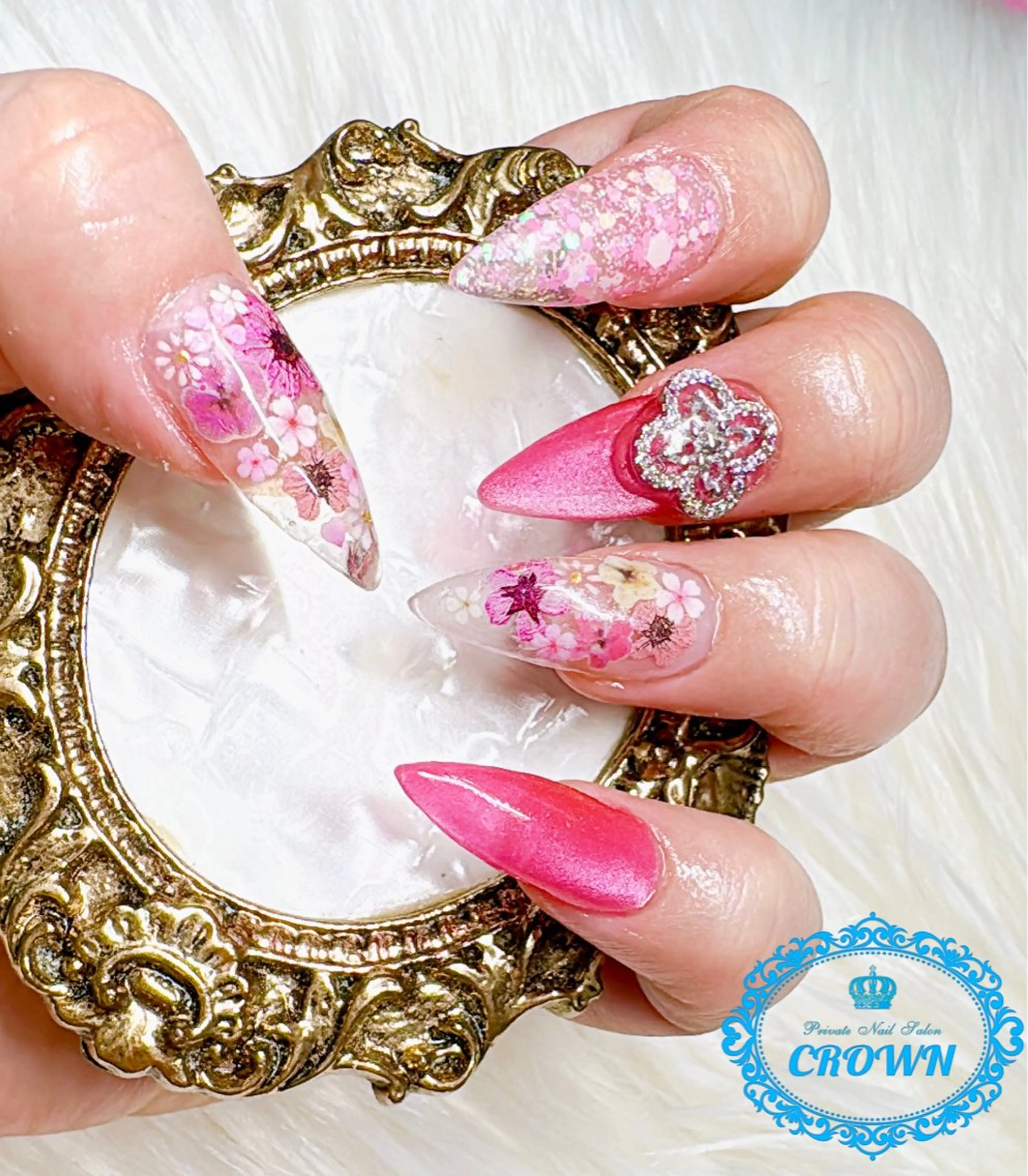 ネイル CROWN プライベートサロンのネイルデザイン