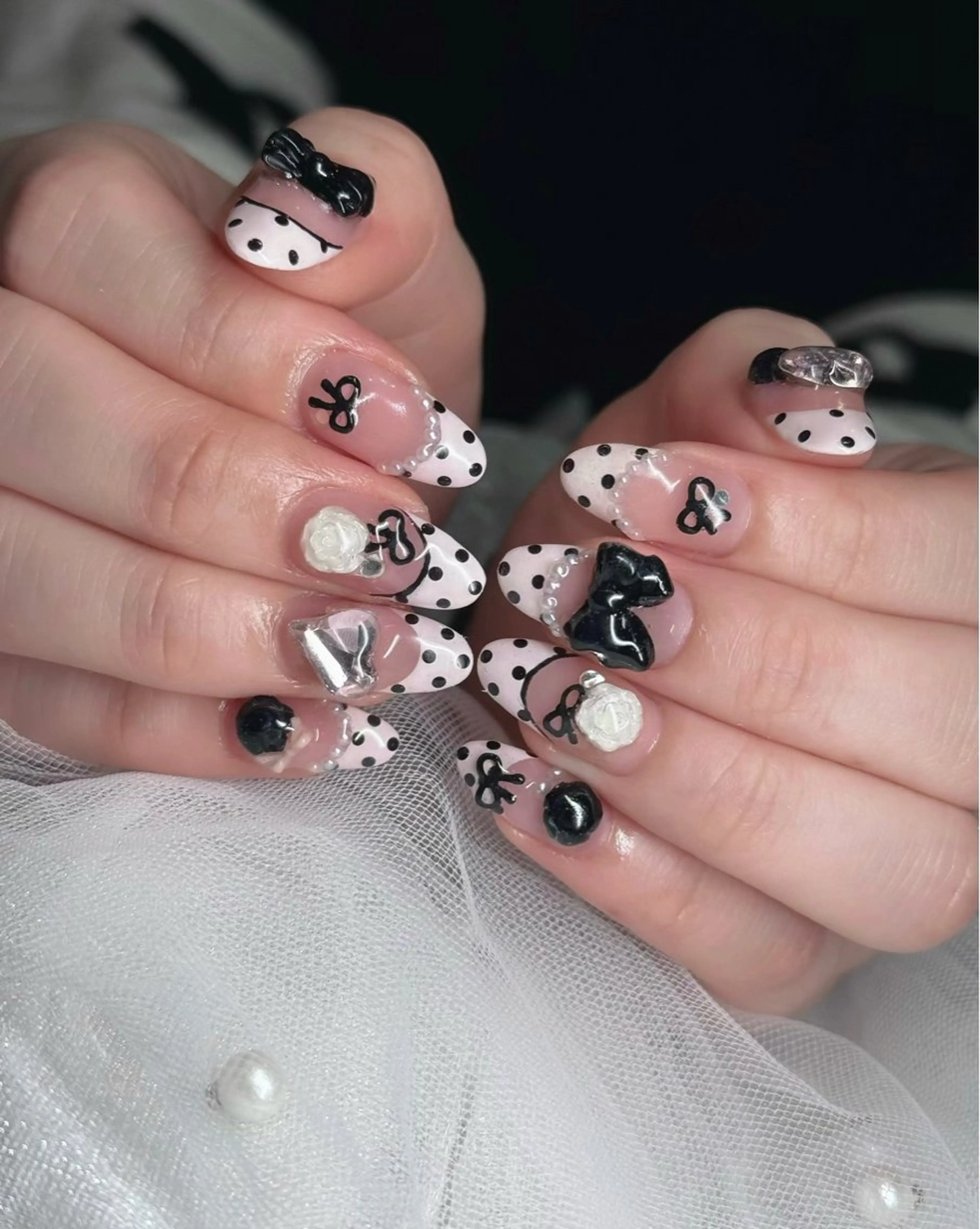 ネイル ハンドネイル maisonde charme carat所属・🎀 AYANEのネイルデザイン