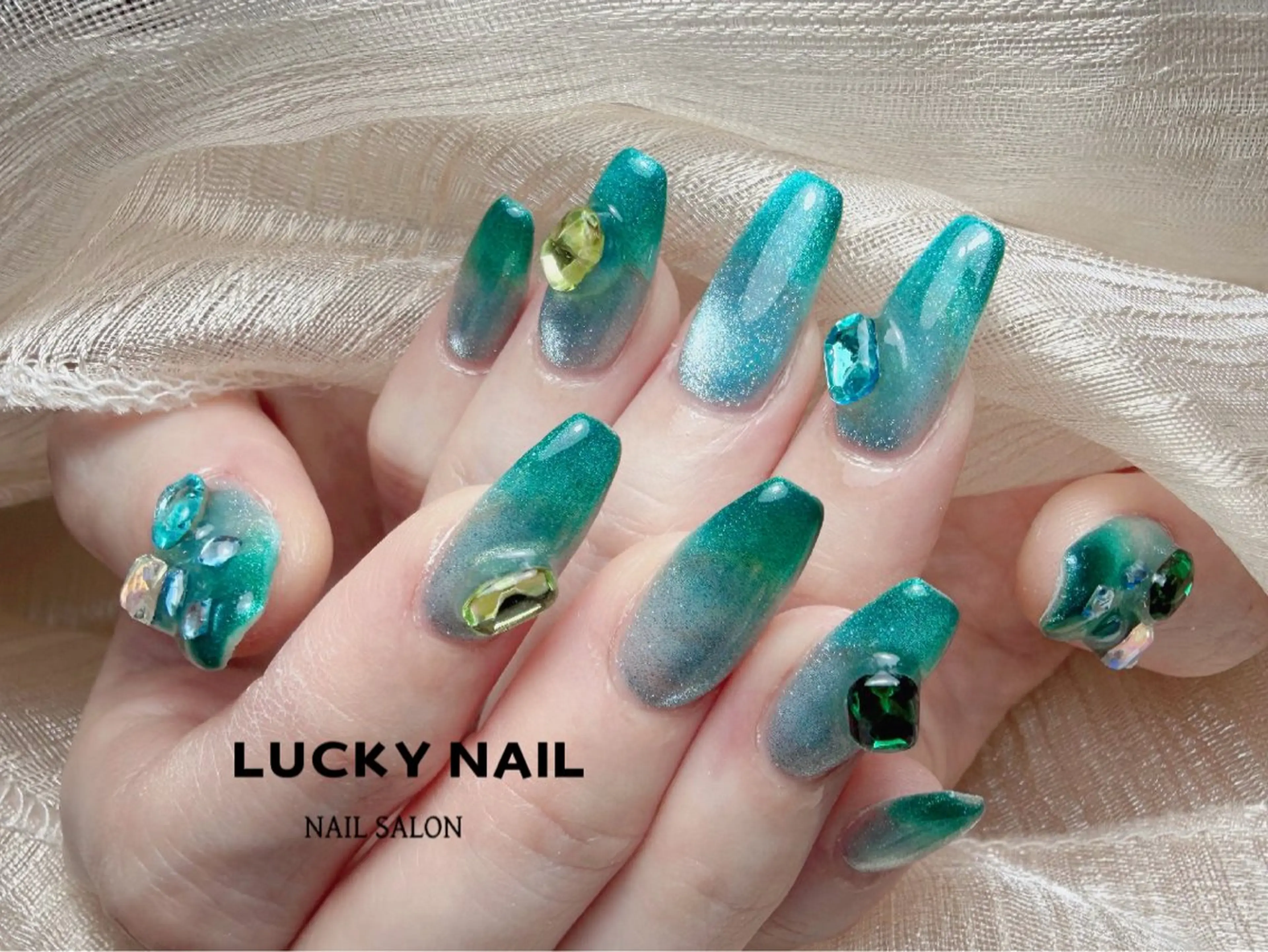 ネイル LUCKY NAILのネイルデザイン