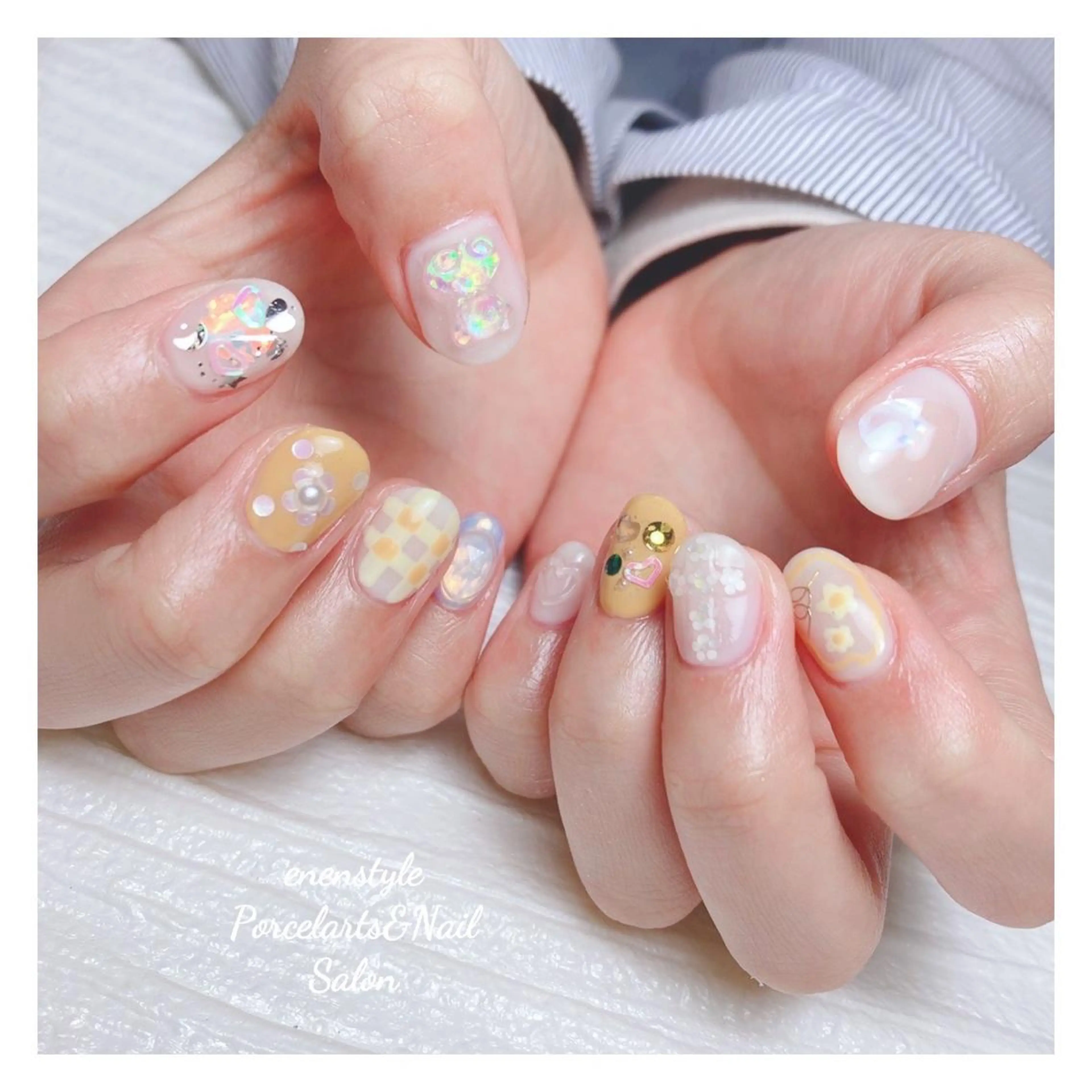 ミディアム ネイル 👑enen style👑のネイルデザイン