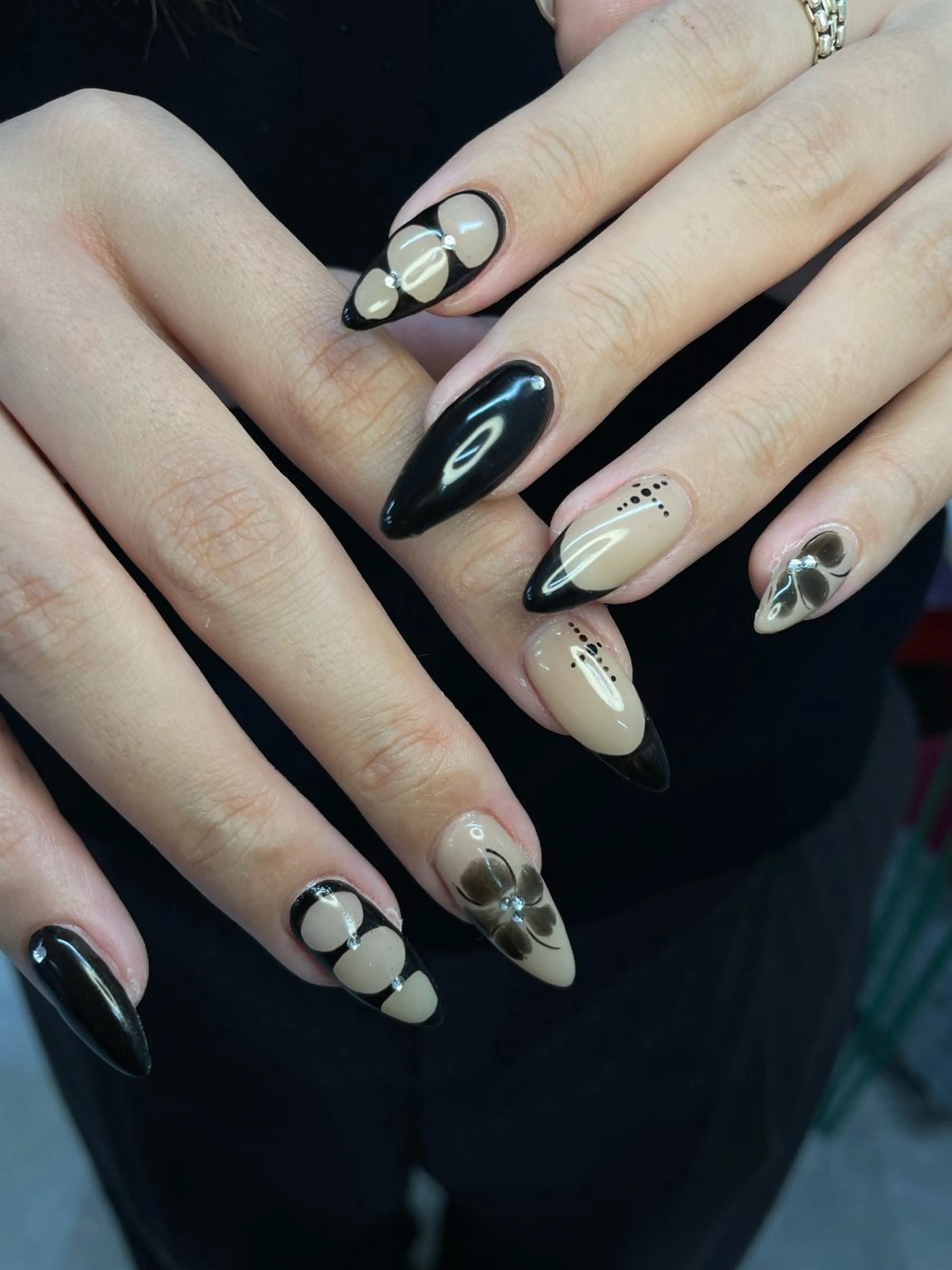 ネイル ハンドネイル ひめか🫁 推し概念・個性派のネイルデザイン