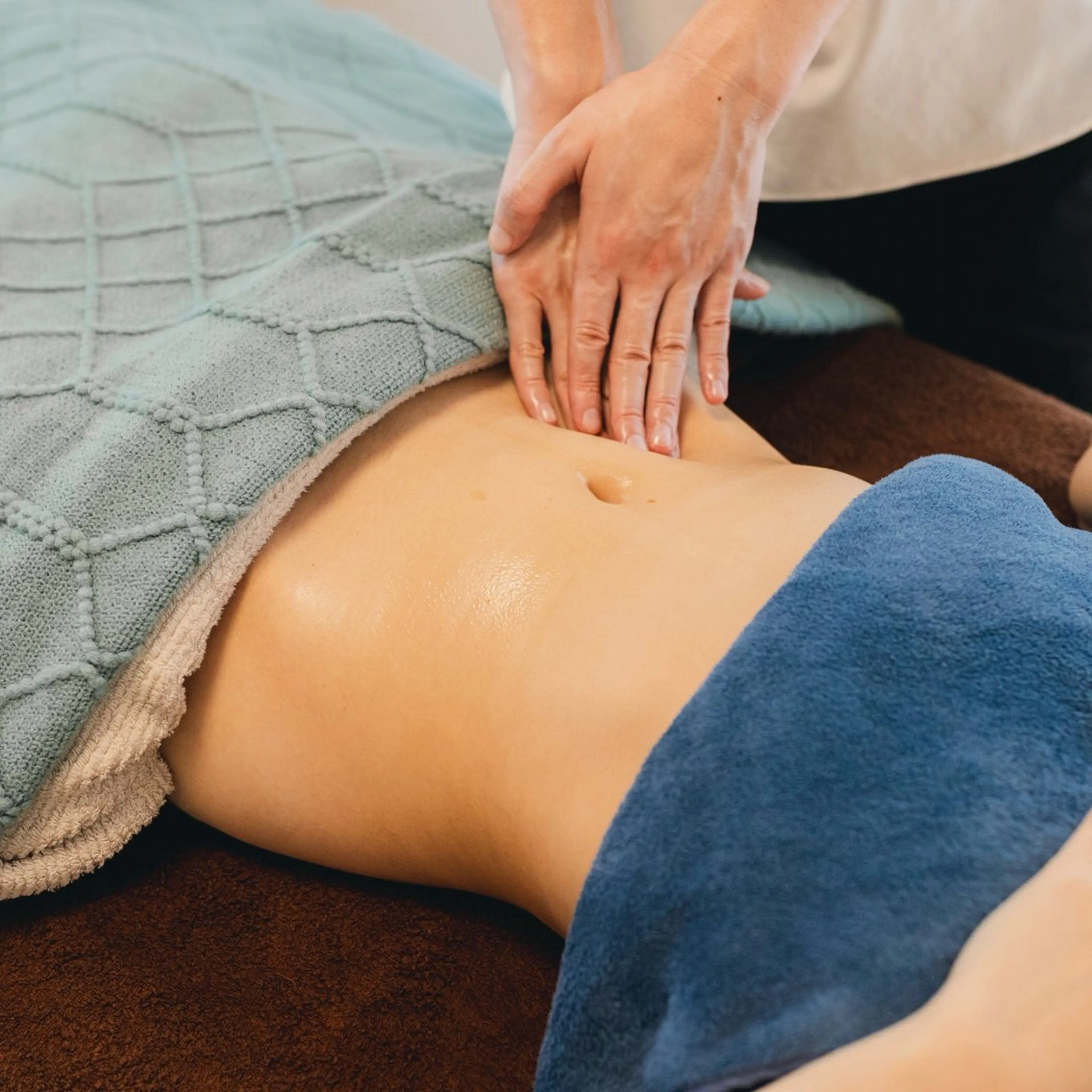 【🐻新感覚ラグジュアリーコース🤎180分】腸もみ+全身オイルリンパマッサージ+ヘッドスパ+ストレッチ【マット施術】の写真