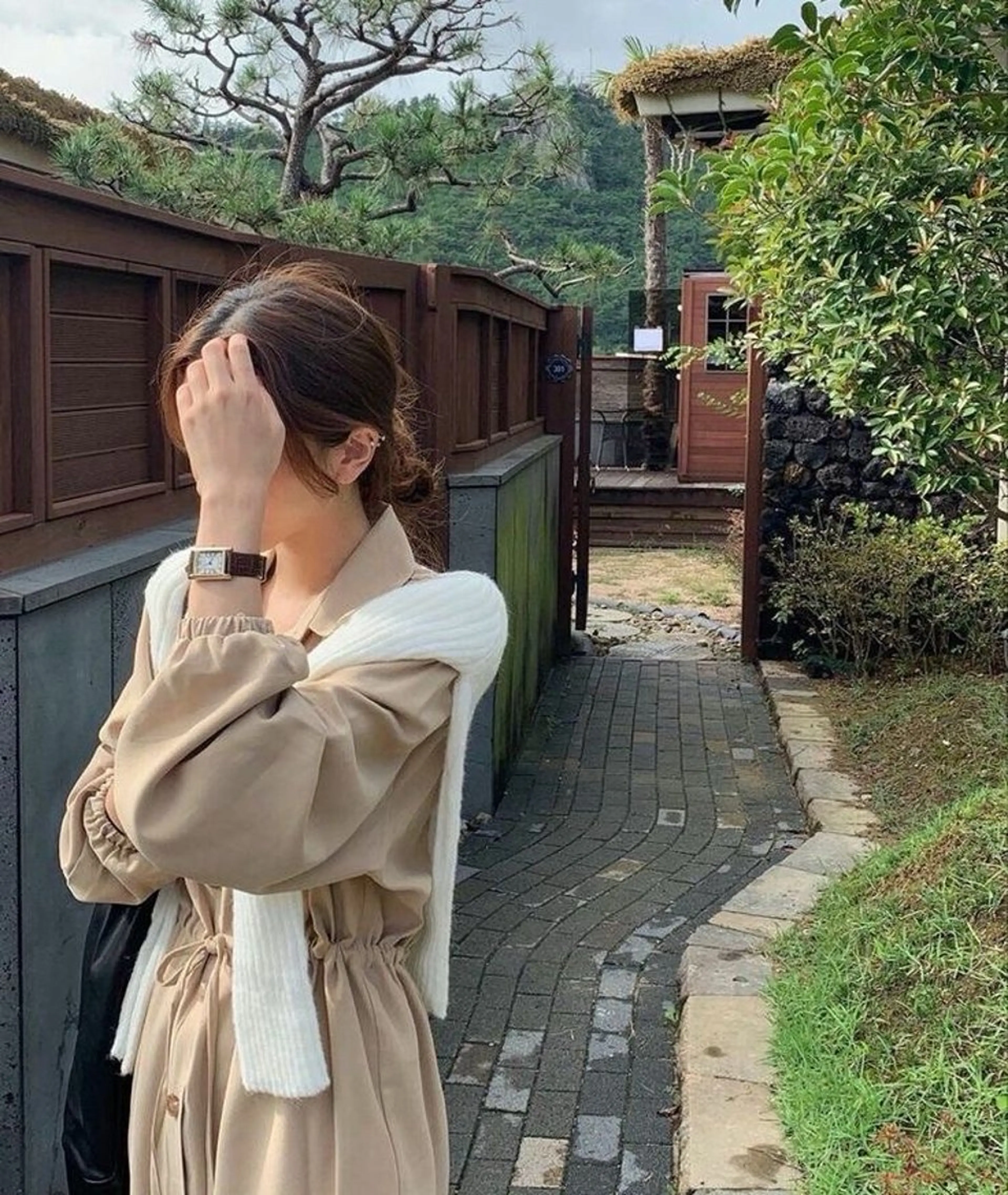 ロング カラー ヘアアレンジ 透け上品ハイトーン 職人ゆうと🤍のヘアスタイル