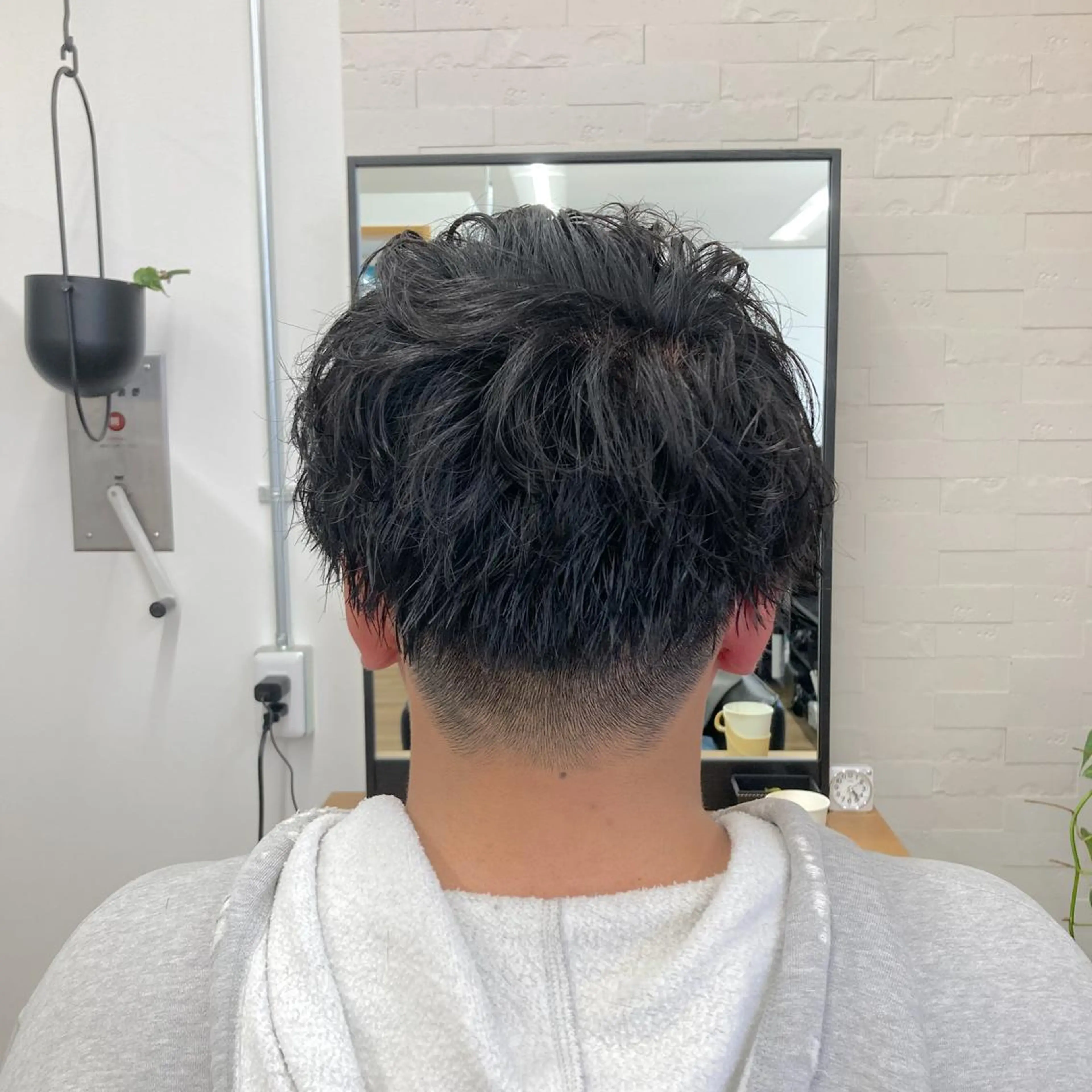 ミディアム パーマ メンズ ミディアムパーマ マッシュ メンズパーマ 波巻きパーマ メンズ特化/垣見 隼人のヘアスタイル