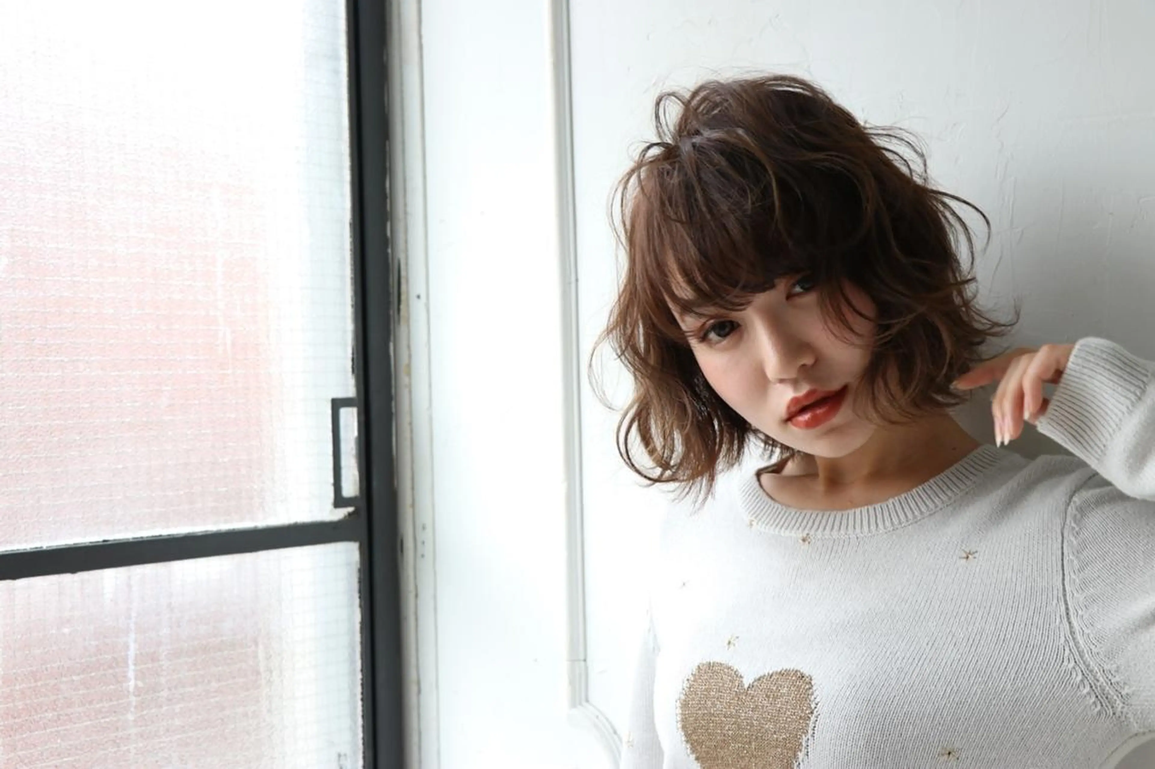 ミディアム due hair 京都駅前店 MILBON オージュア認定サロン【デューヘアー】所属・ハイトーンブリーチ 土坂　由志【京都】のヘアスタイル