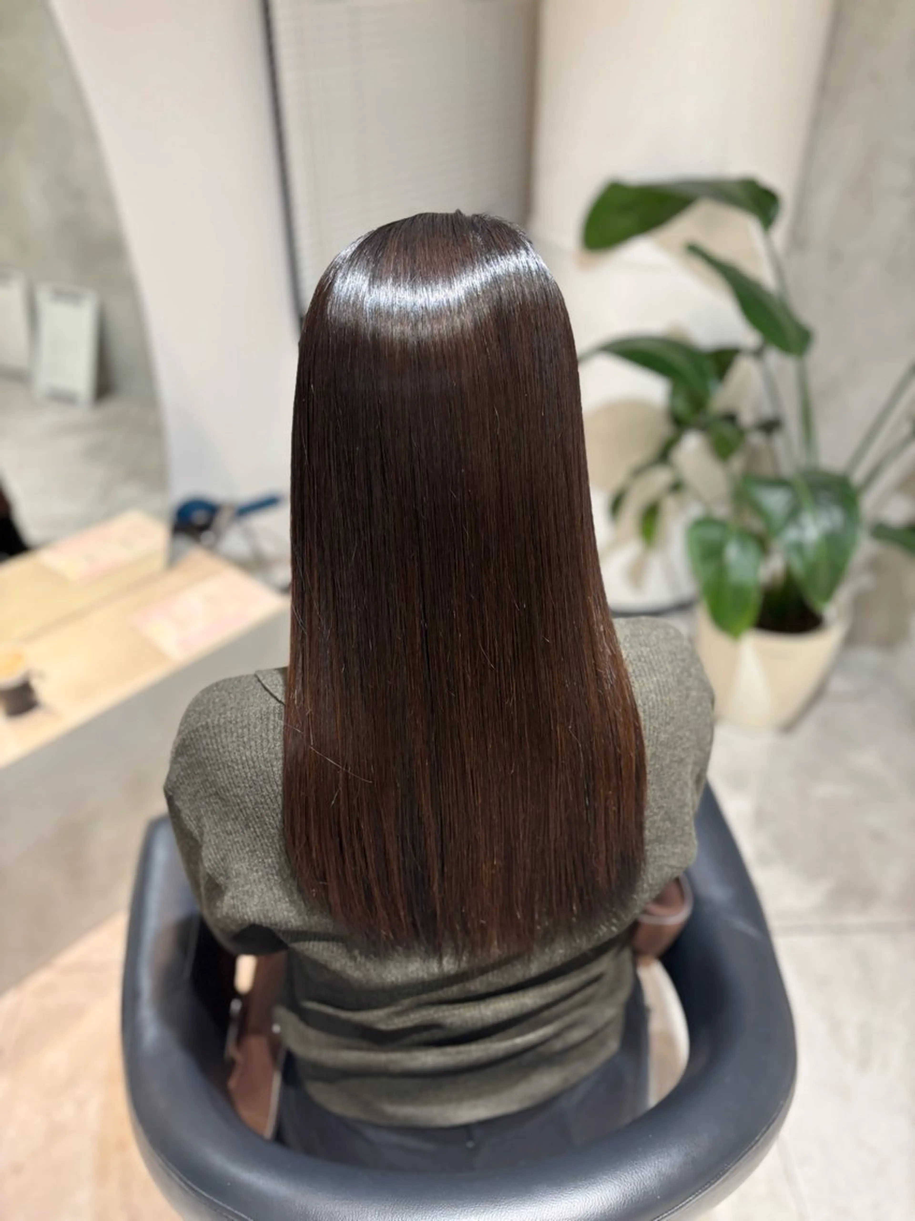 ロング 縮毛矯正 🧸艶髪🫧‪🎀 岡由紀乃のヘアスタイル