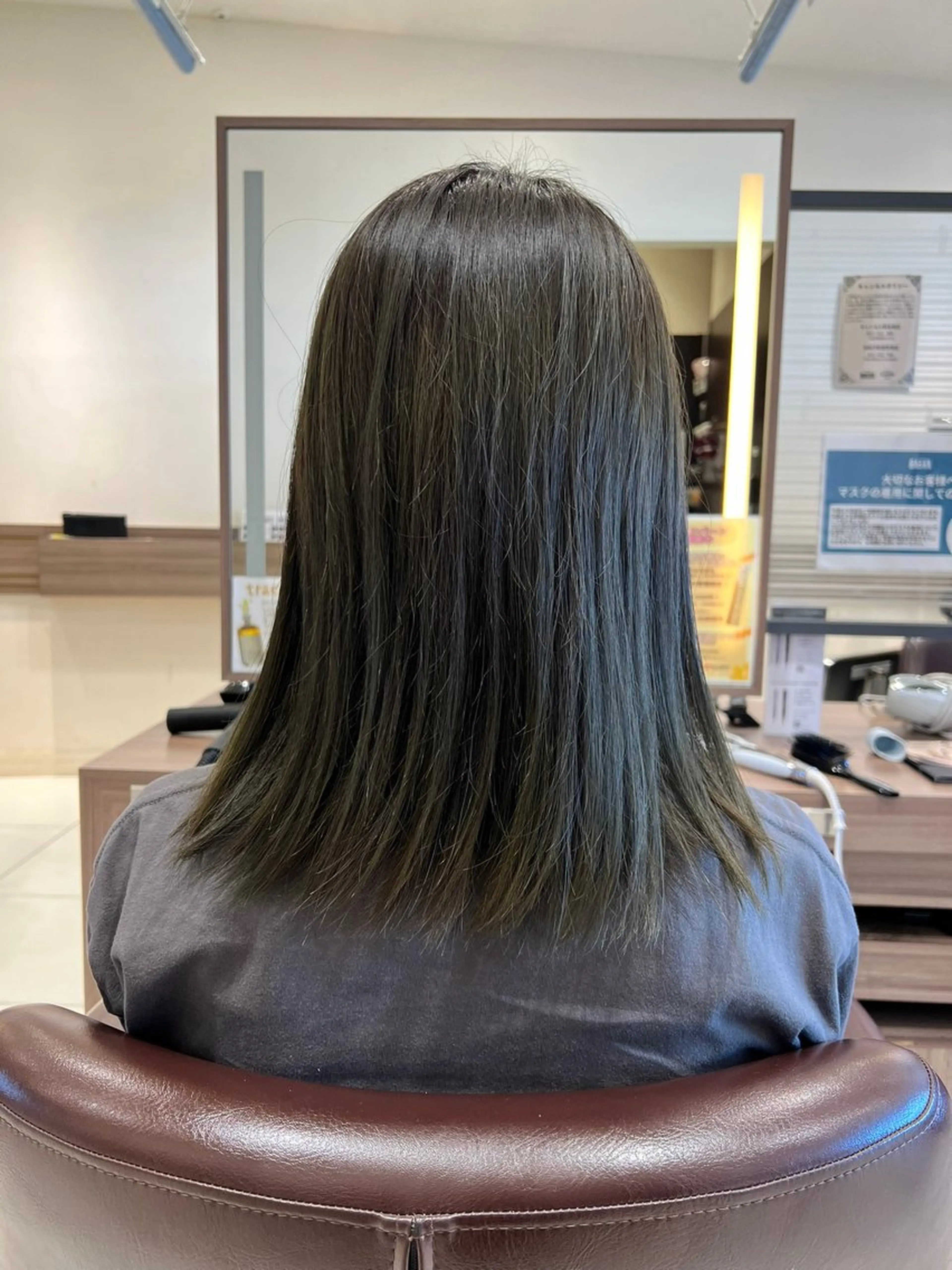 セミロング カラー bassa東大和店 白石優輝のヘアスタイル