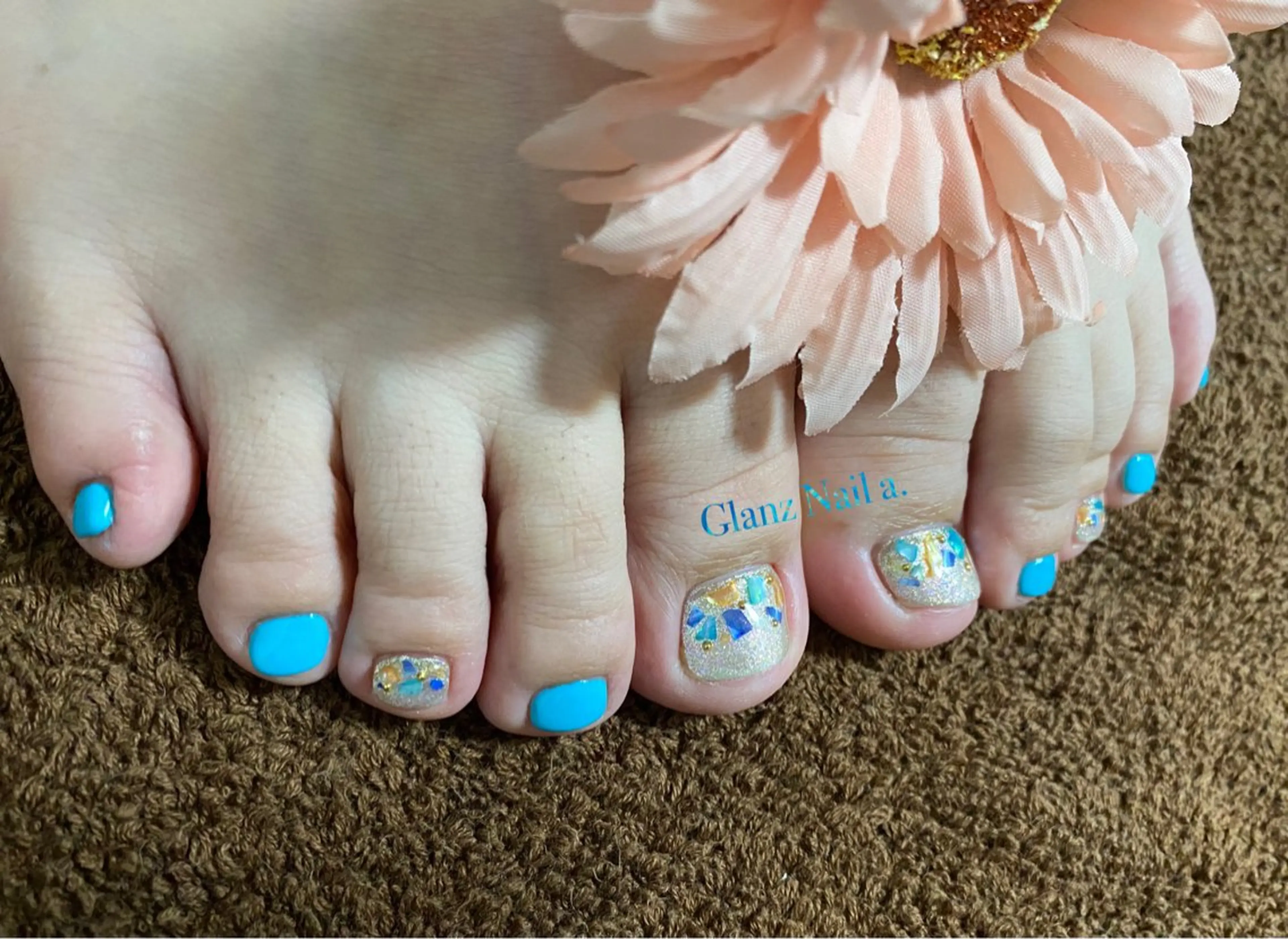 ネイル フットネイル 水色 Glanz  Nail aのネイルデザイン