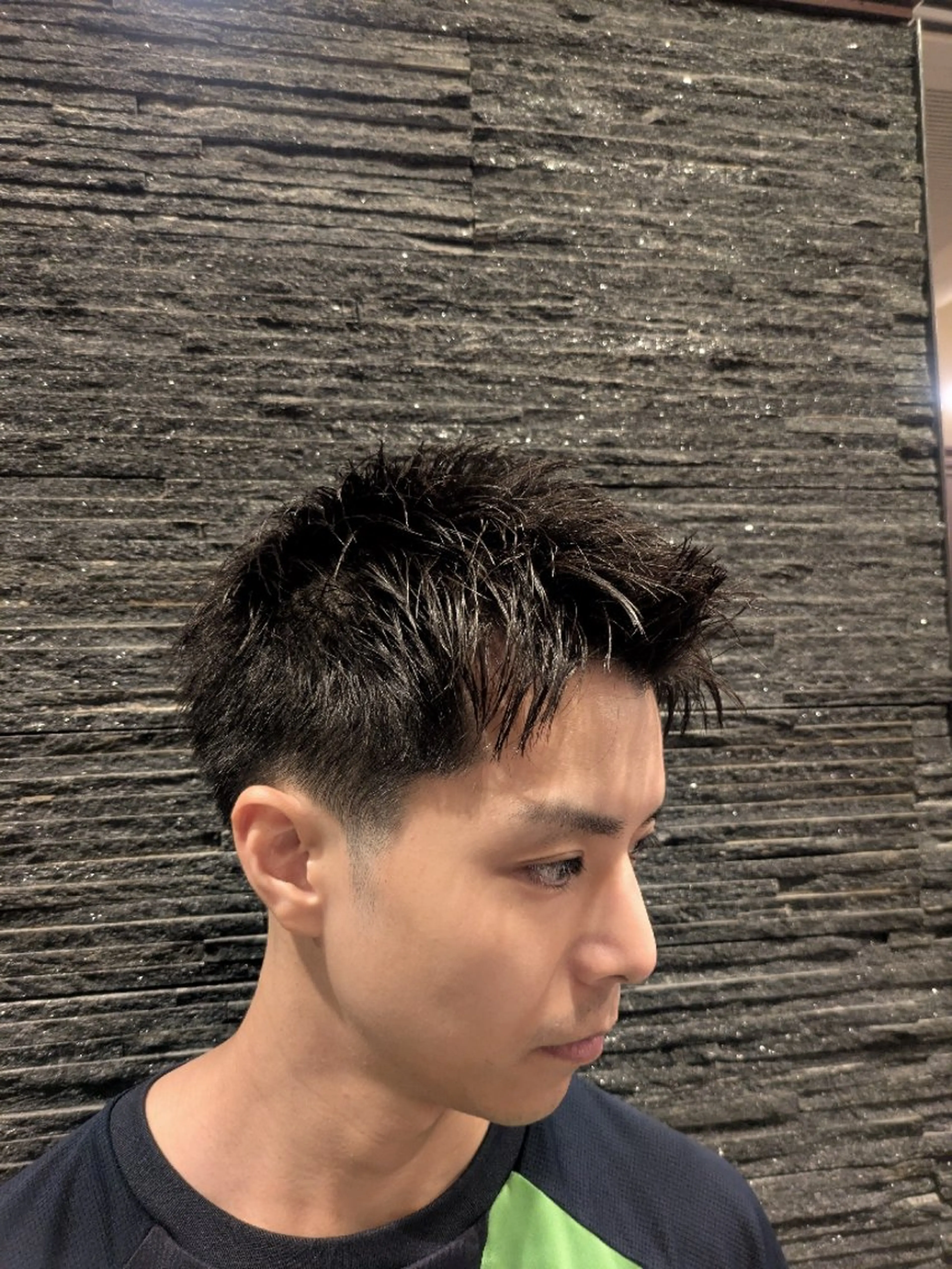 ショート 髙司 哲伸のヘアスタイル