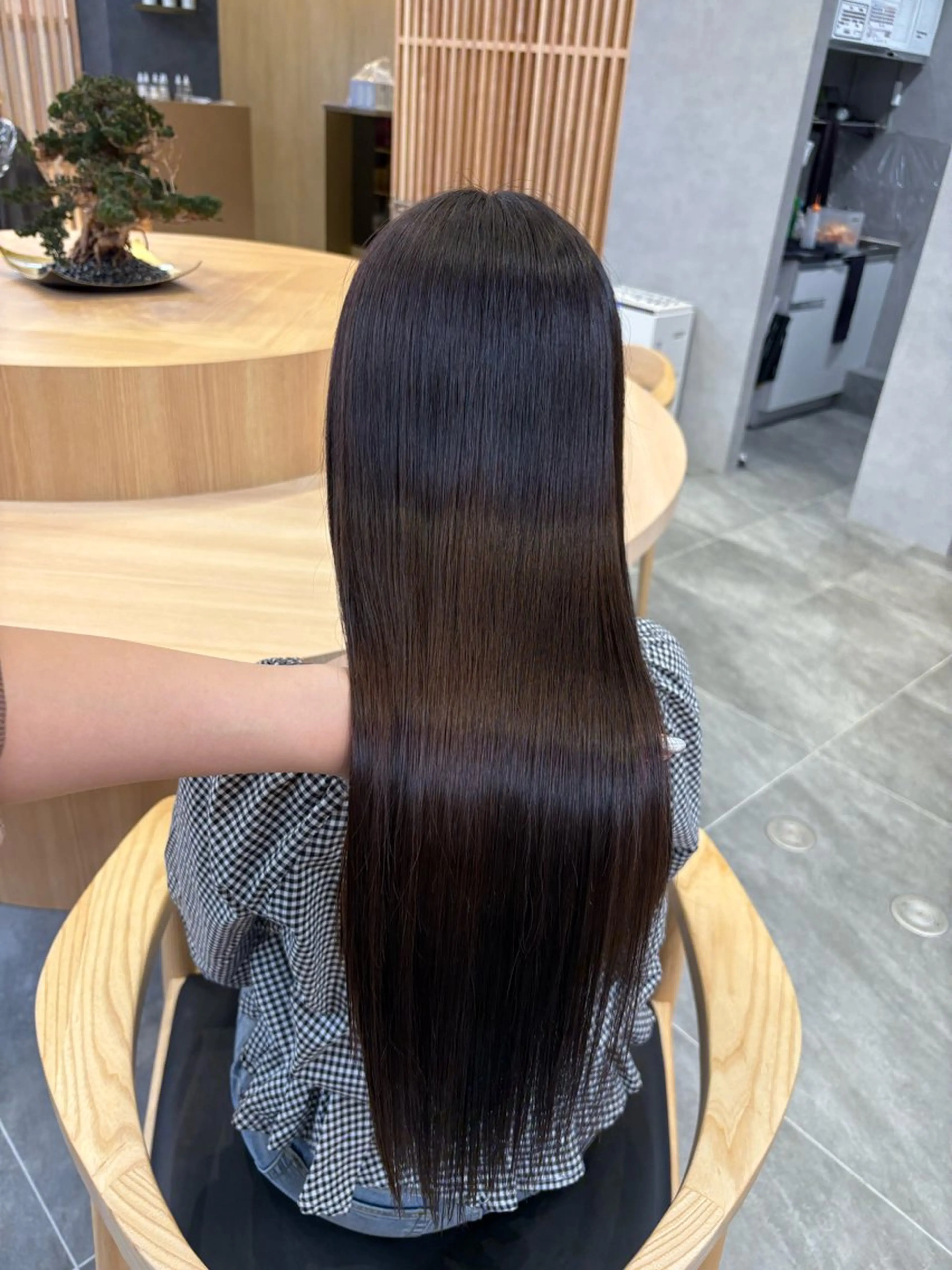 ロング Ella所属・nana【艶髪】/ レイヤー/縮毛矯正のヘアスタイル