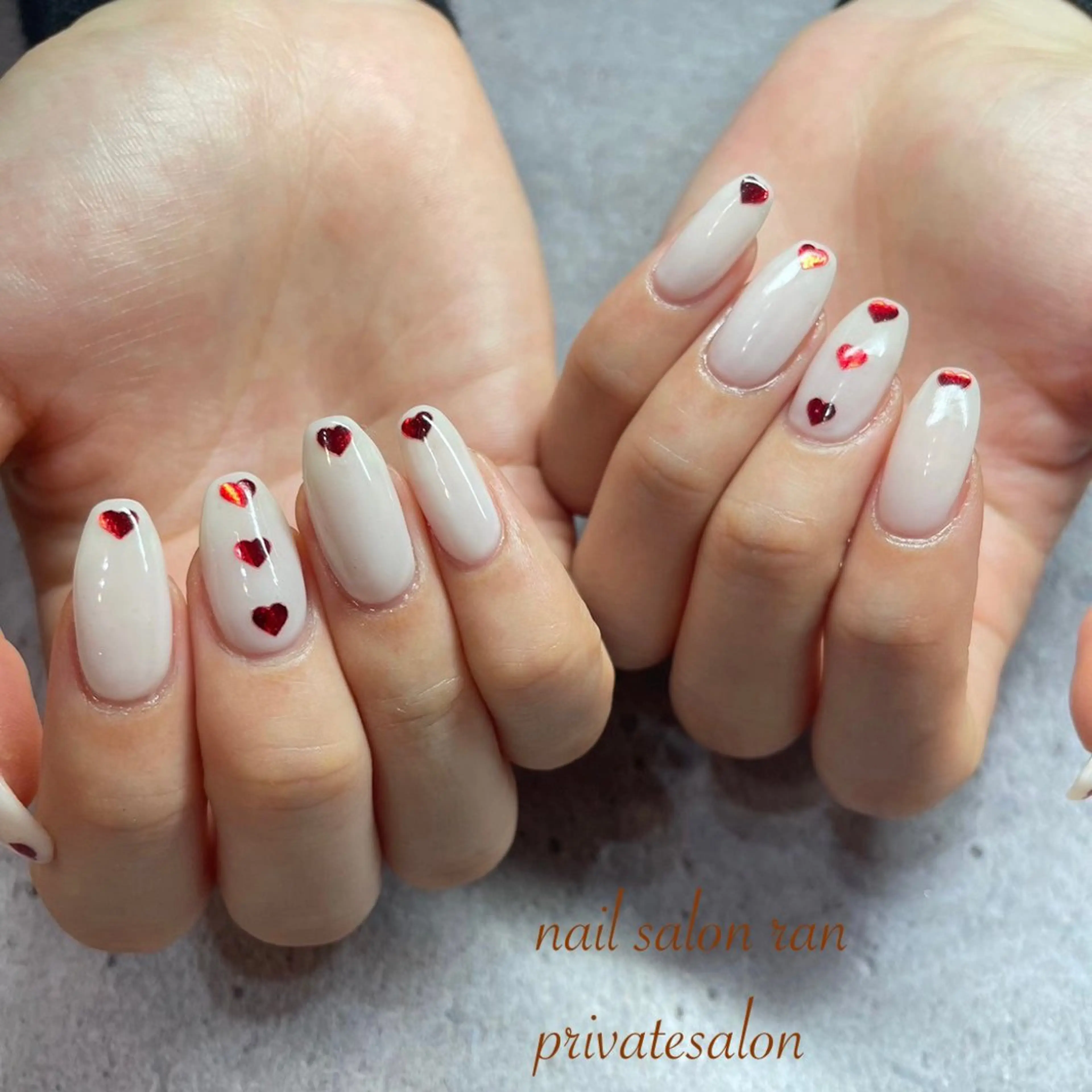 ネイル ハート バレンタイン ホワイト ハンドネイル ハンドケア nailsalon ranのネイルデザイン